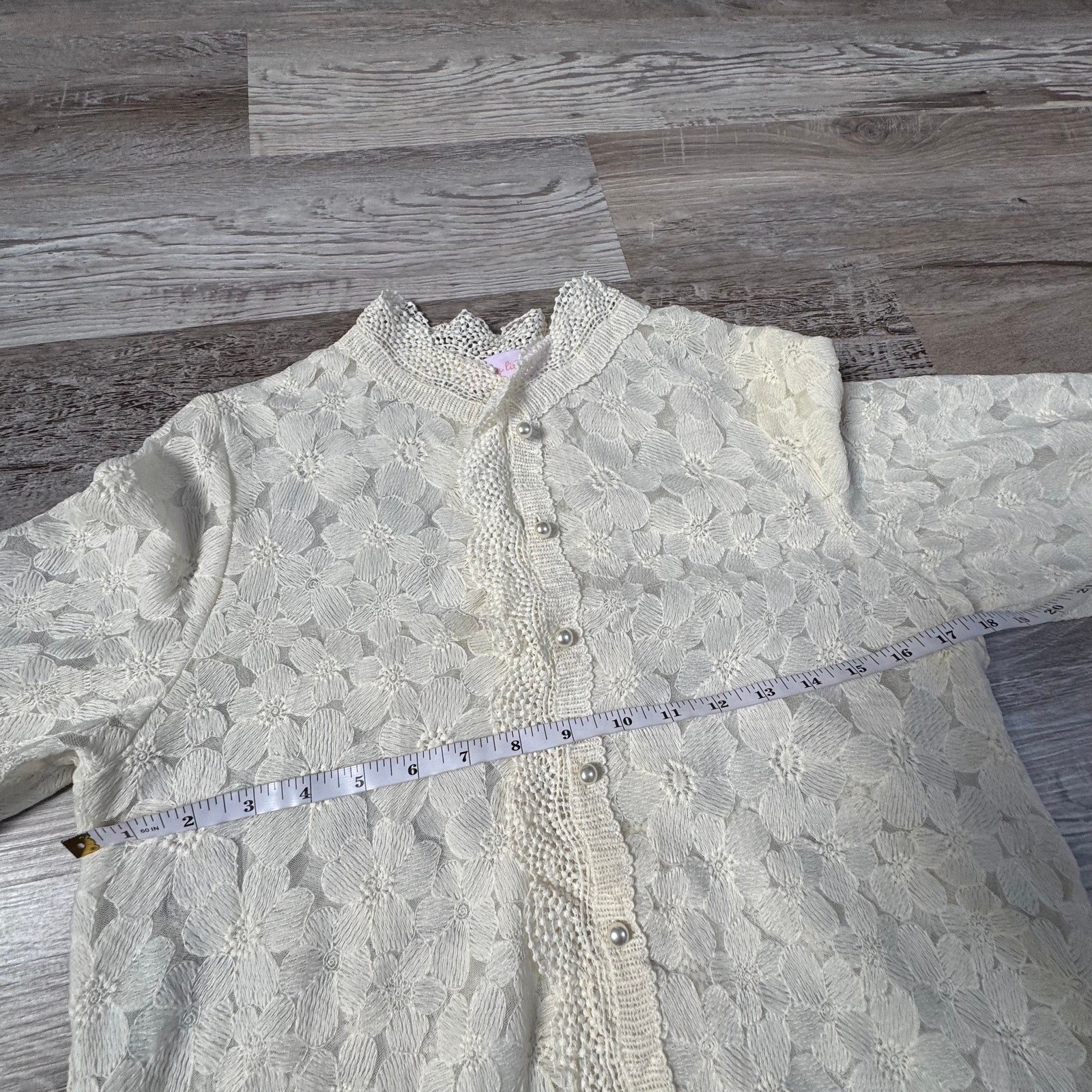 Pretty Little Sister Cream Lace Blouse Floral Button Up Coquette Cottage Small