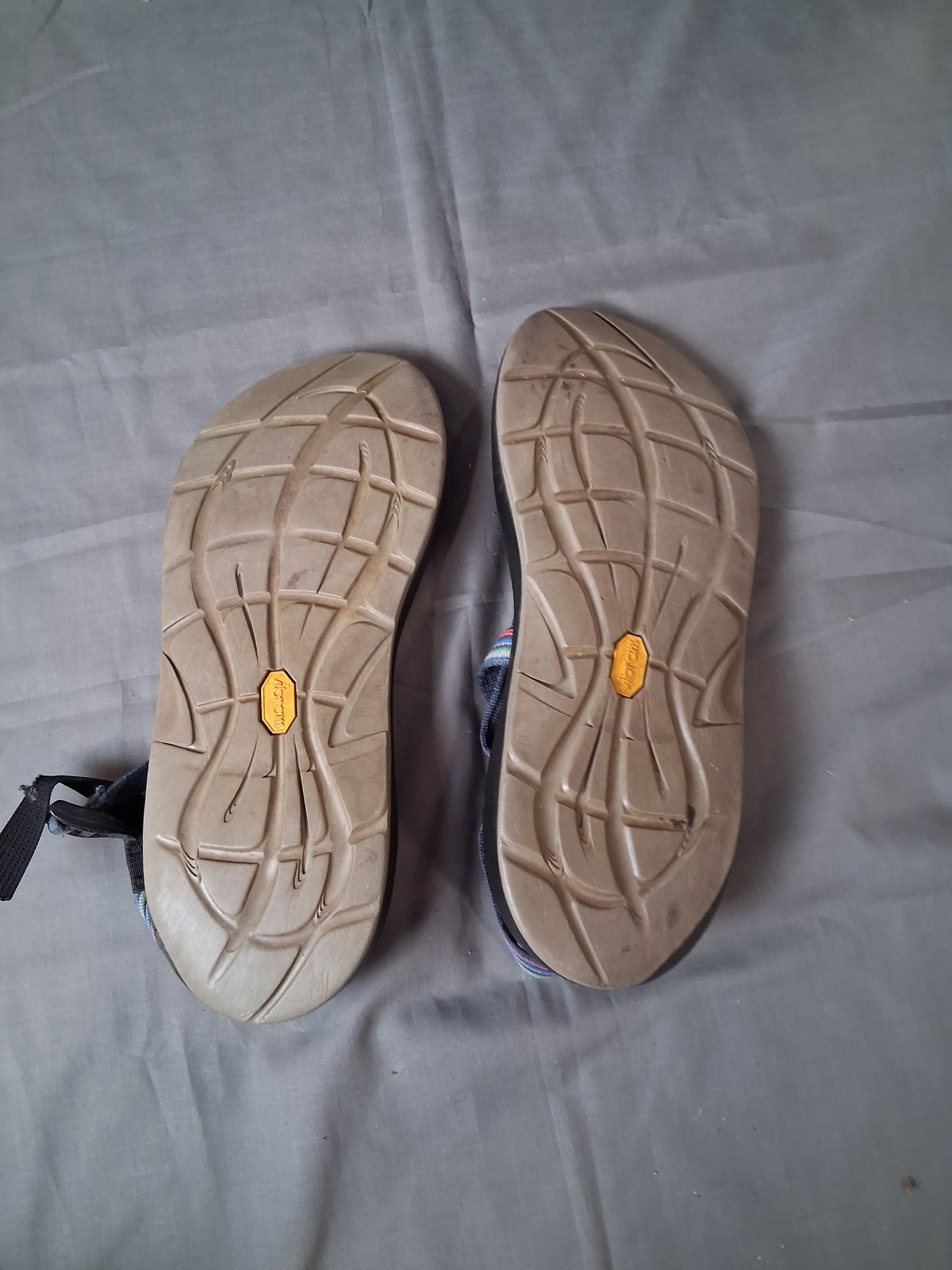 Chaco Men’s Size 11 Z/1 Classic Sport Sandals Multicolor Straps Vibram Sole