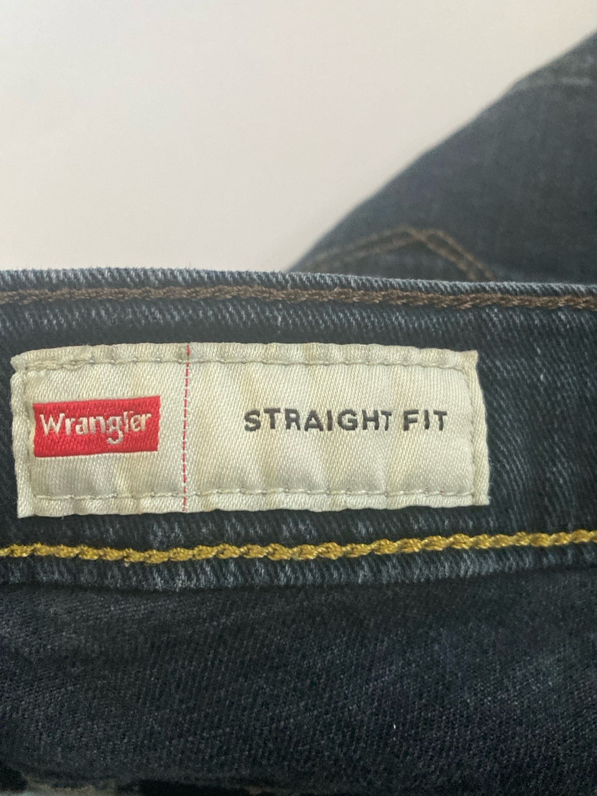 Wrangler Men’s Straight Fit Dark Wash Blue Denim Jeans Stretch 5-Pocket
