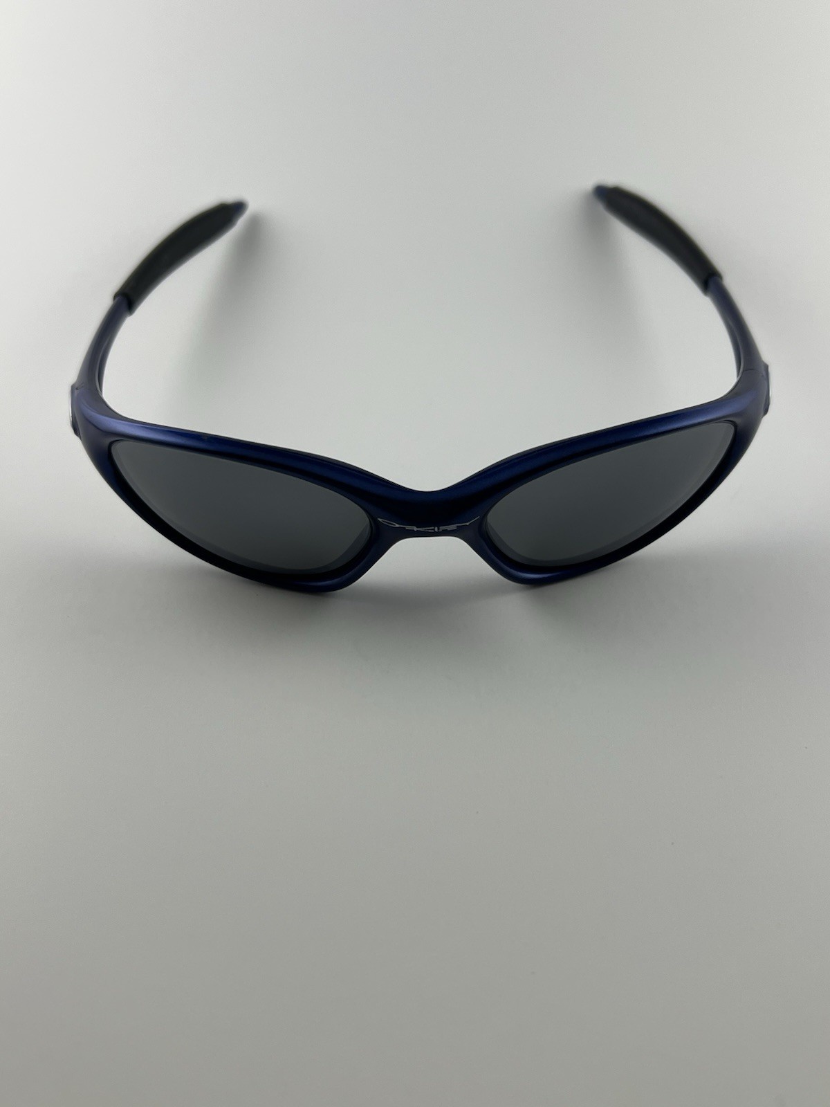 Oakley Minute 1.0 Code Blue Frame Black Iridium Lens 04-094 Silver Icons RARE