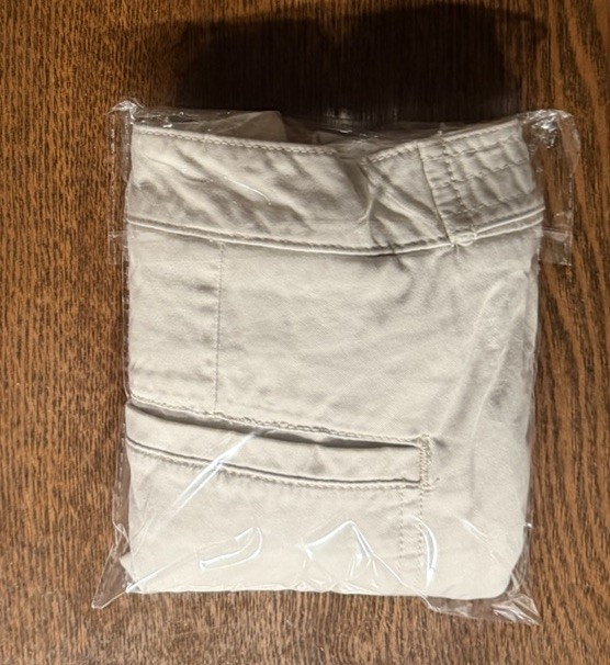 Docker’s Collection Women’s Size 16 Shorts, Flat front, Pockets, Buttons, Beige