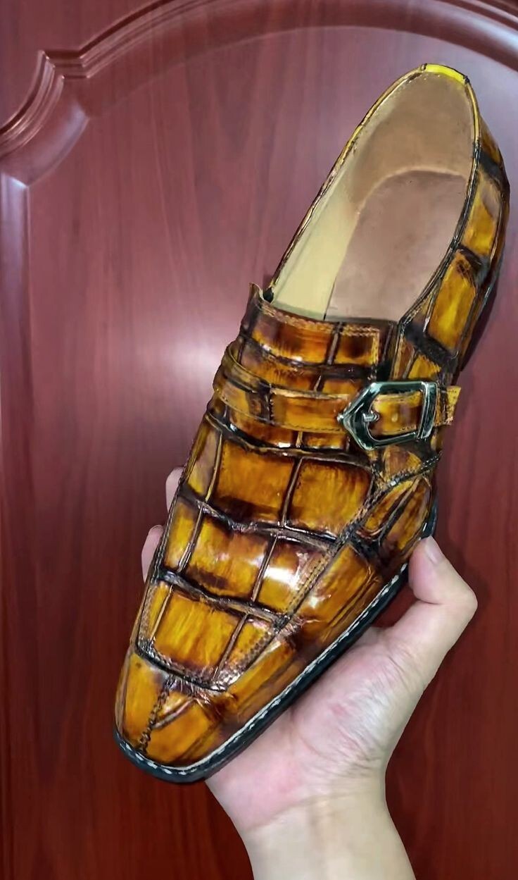 Custom Made Men’s Tan Alligator Leather Black Shaded Side Buckle Dress Shoe Men