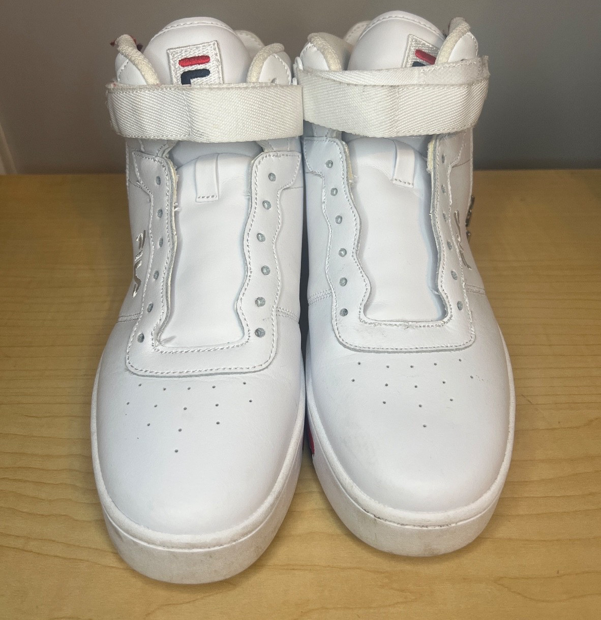 FILA High Top Basketball Sneakers Red White Blue Men’s Size 8.5 EUC Athletic Sh