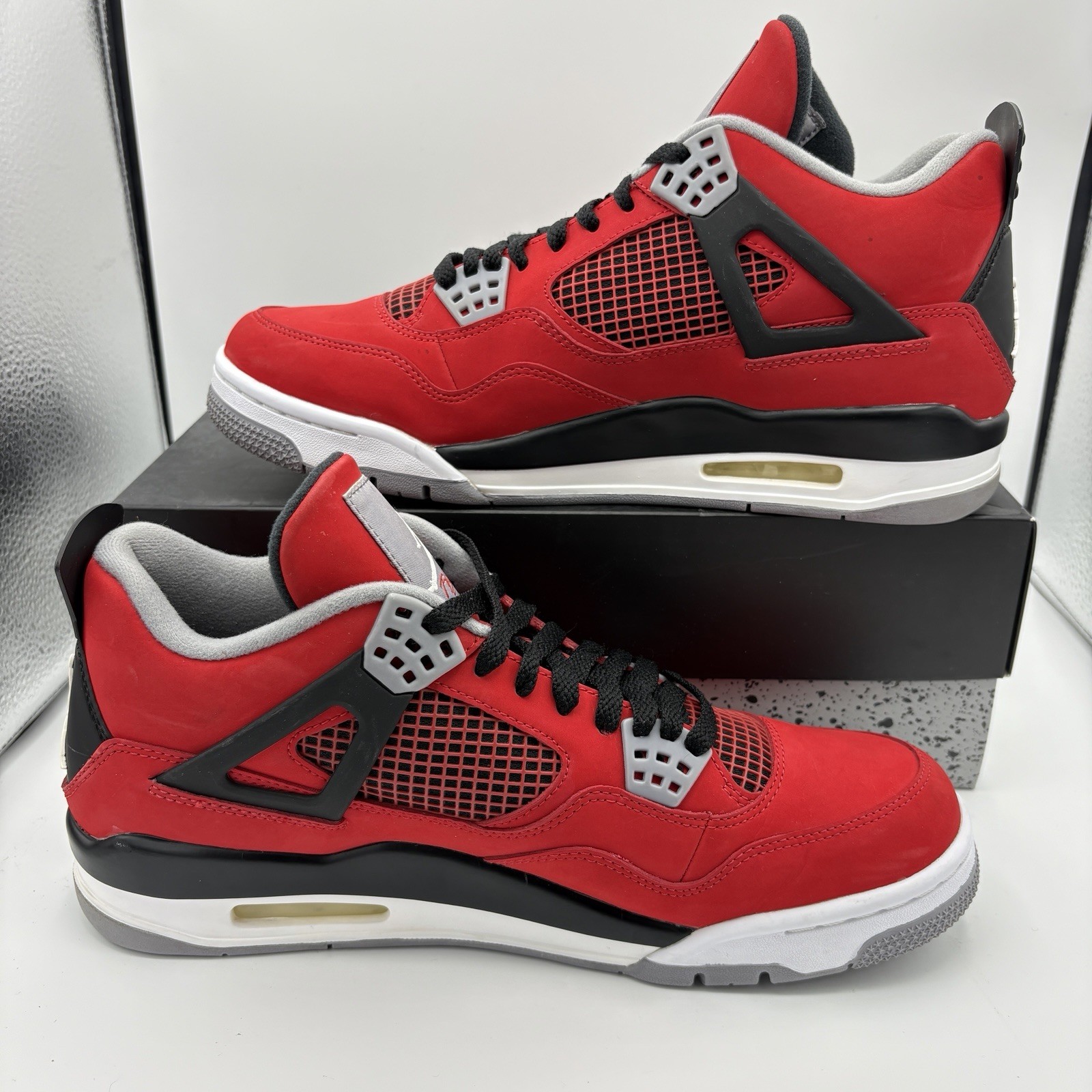 Pre-owned Size 10 – Jordan 4 Retro Toro Bravo 2013 OG (308497-603)