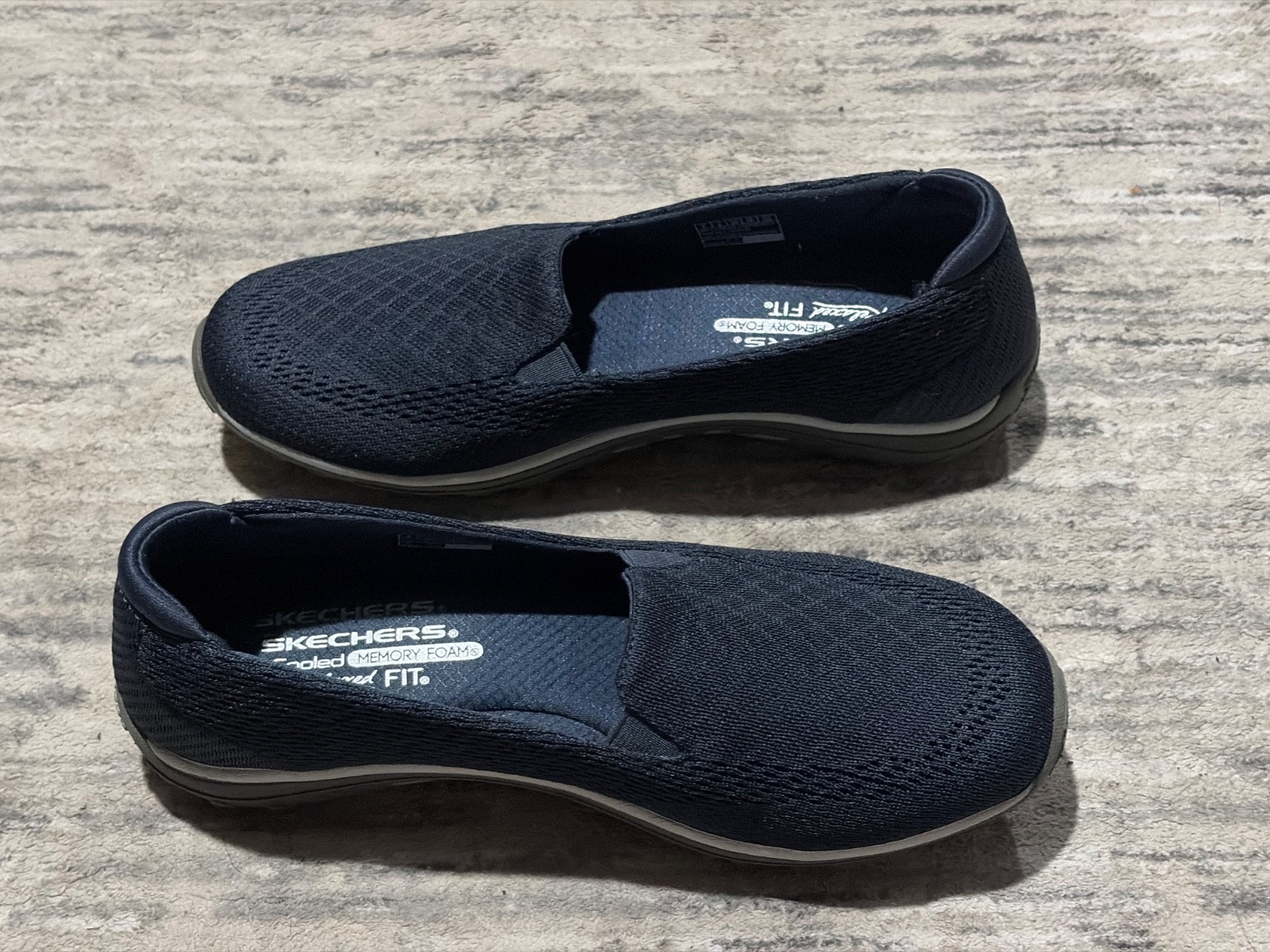 Skechers Relaxed Fit: Reggae Fest – Willows Vibe shoes featuring a navy engineer