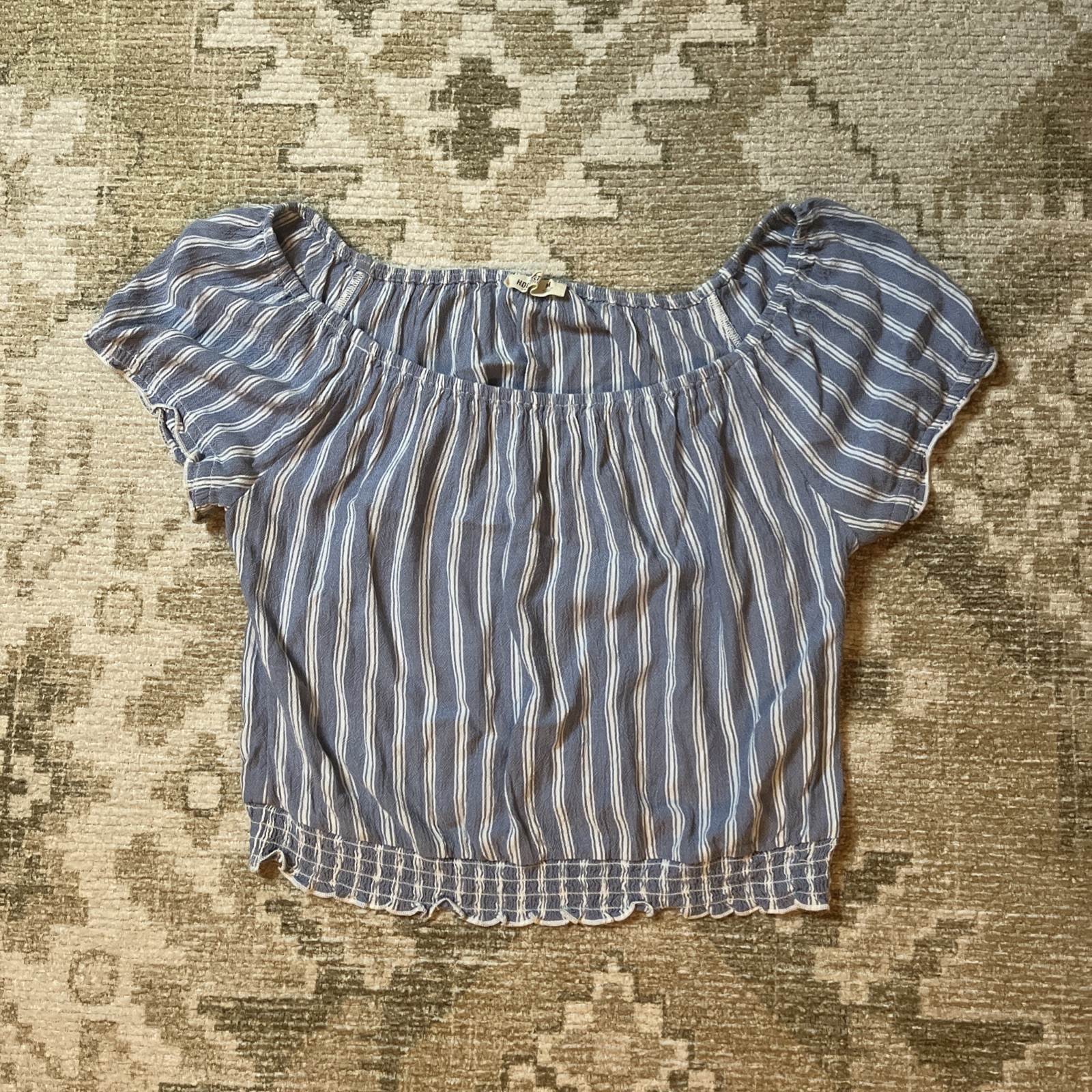 Hollister Cute Off The Shoulder Tee Women’s Blue Striped Cotton M