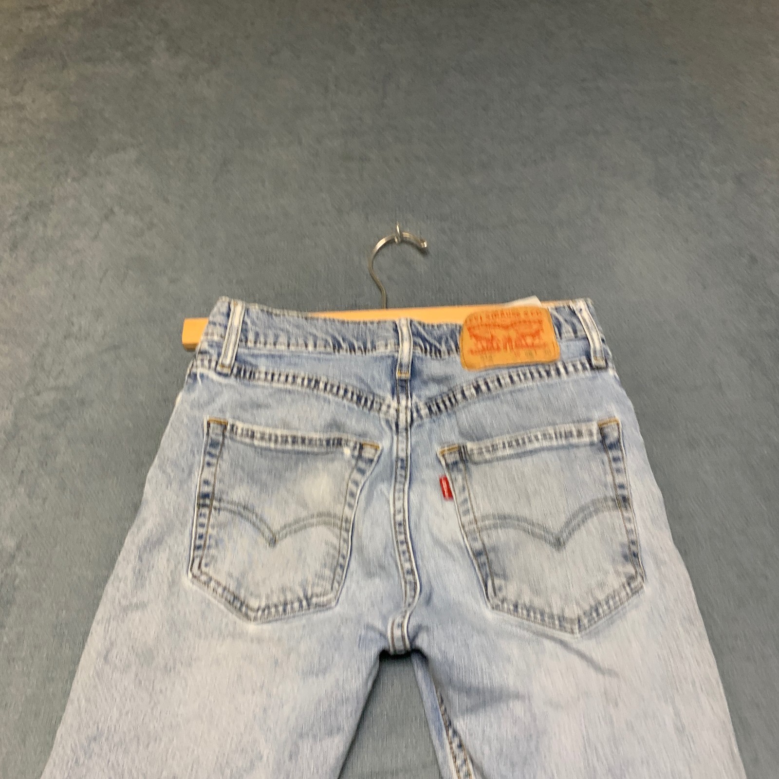 Levi’s 512 Slim Taper Fit Jeans Mens 28×30 Blue Denim Light Wash Distressed