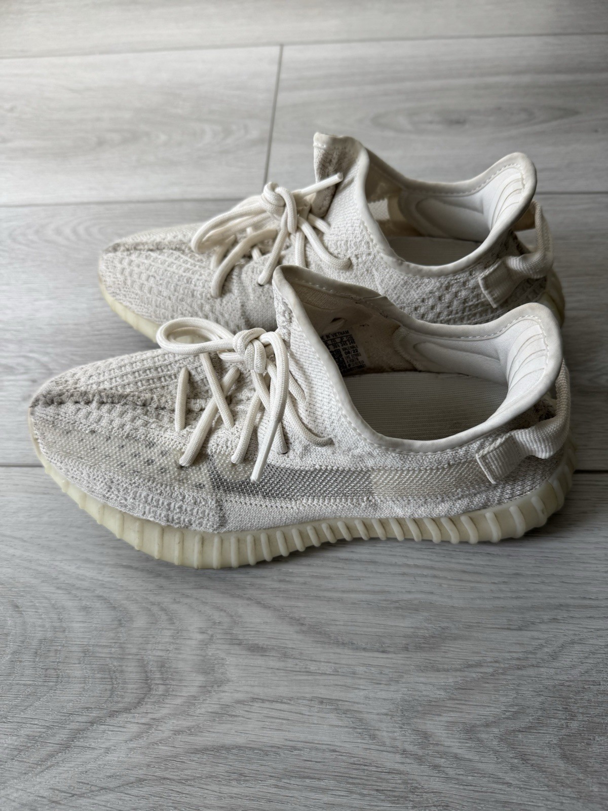 Adidas Men’s Yeezy Boost 350 V2 Size 6.5 Bone White Rare