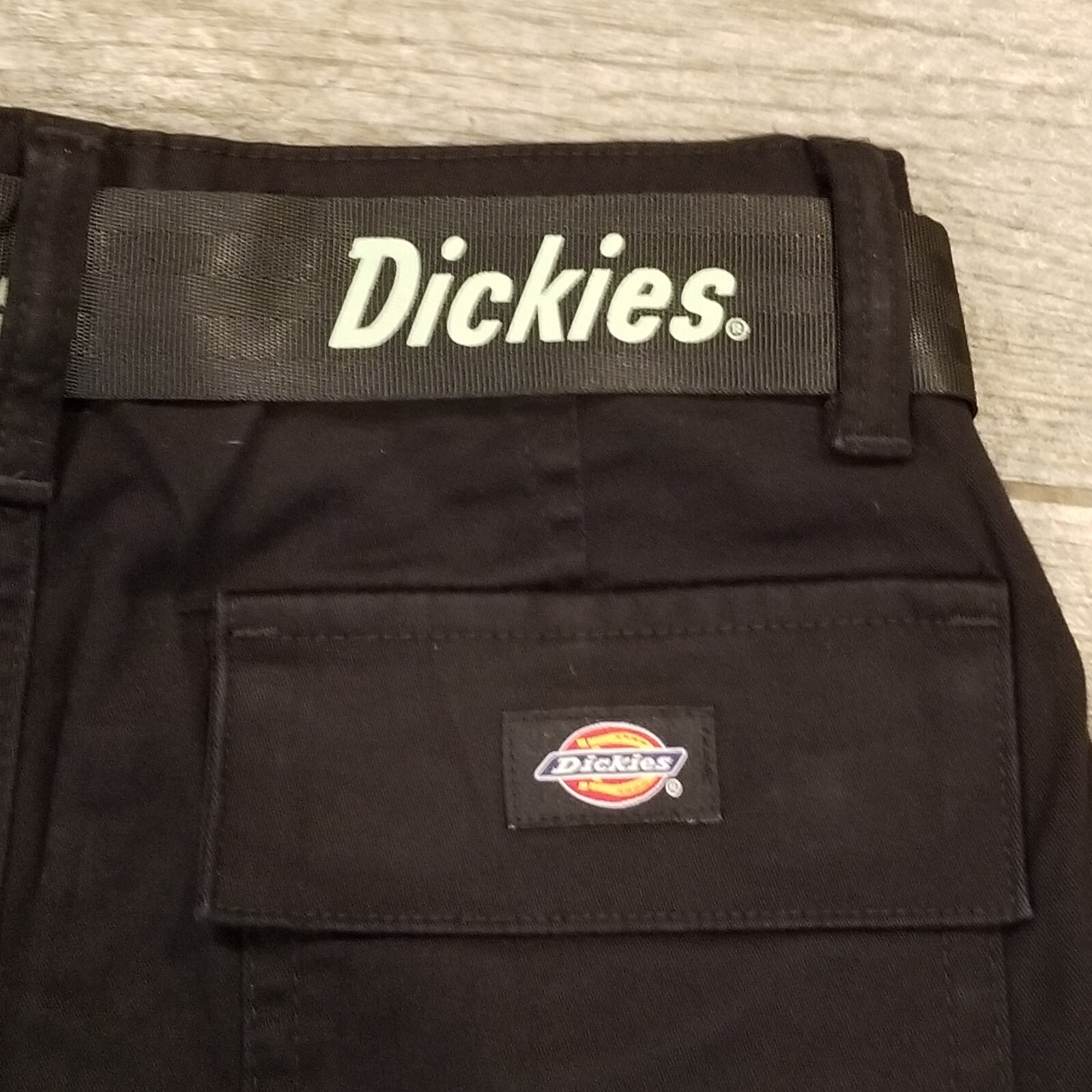 Dickies Women’s Relaxed Fit Cropped Cargo Pants Belt Belted Black New