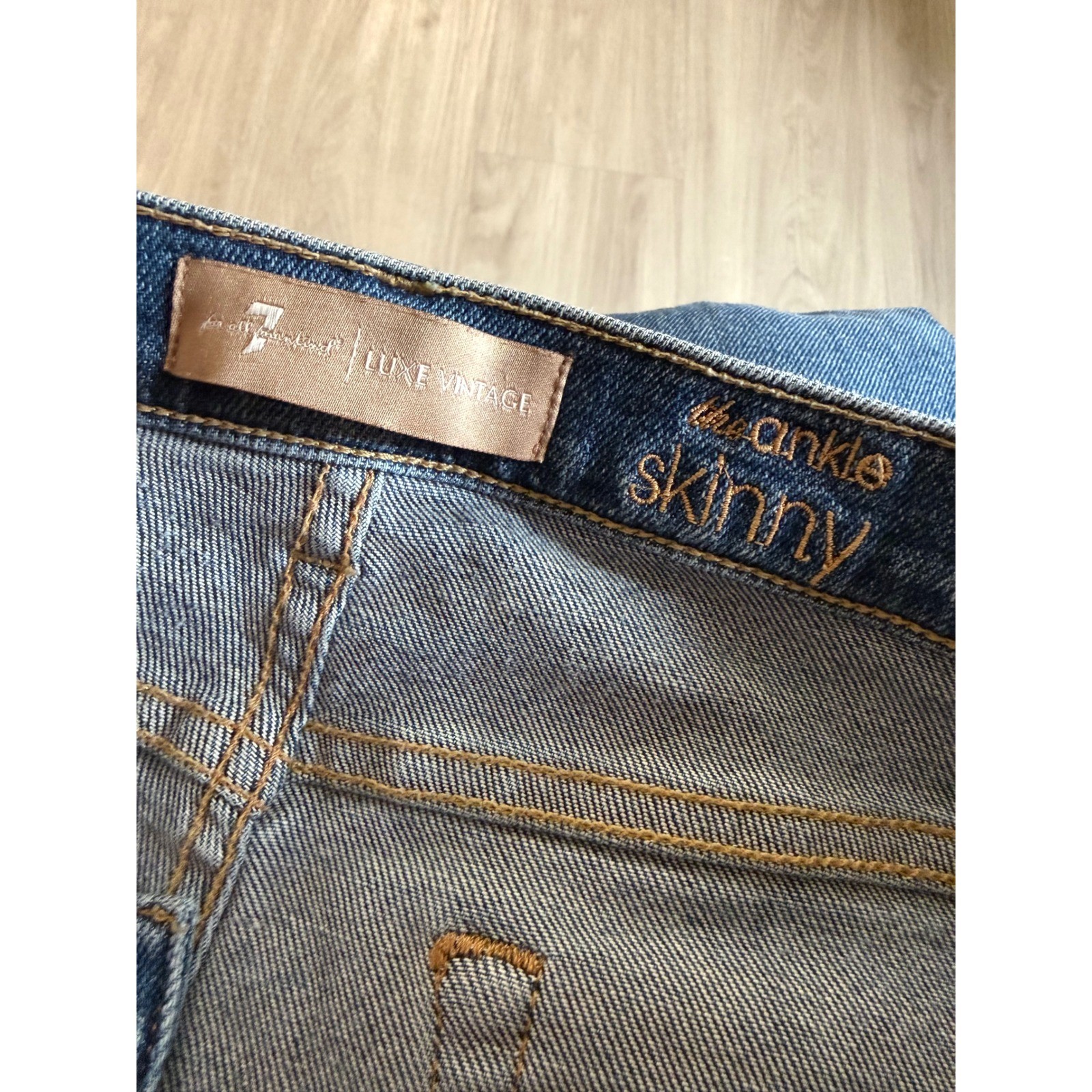 7 For All Mankind Luxe Vintage Ankle Skinny Jeans Blue Beaded Side Stripe Sz 30