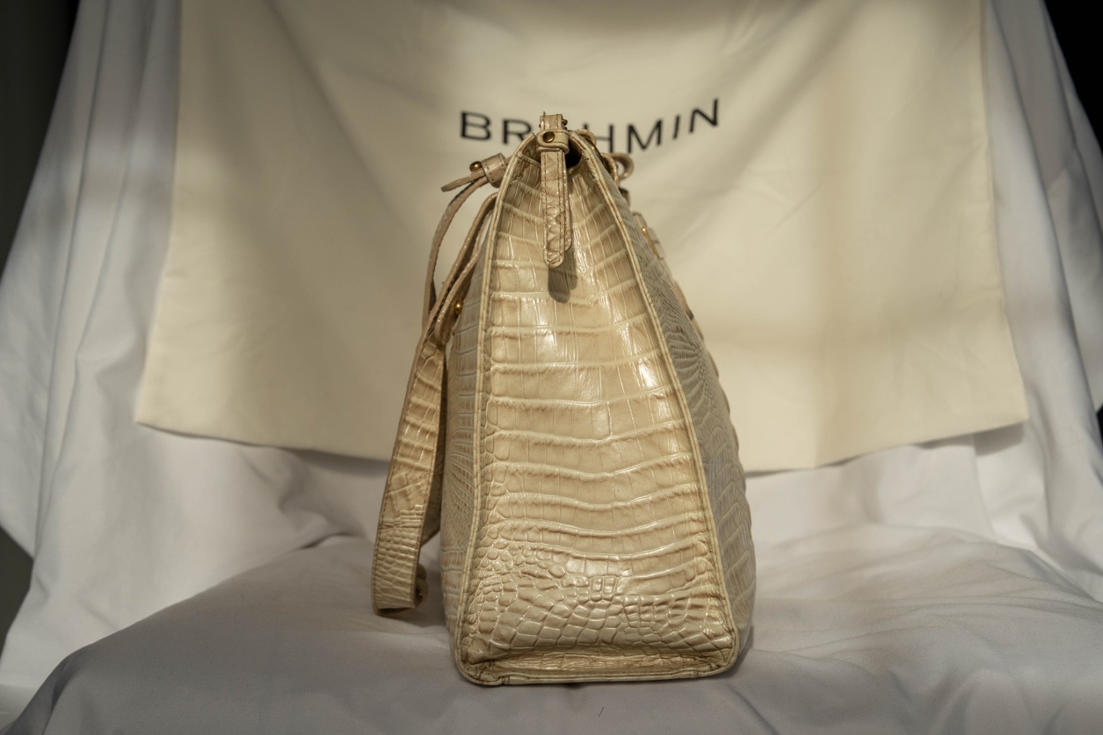 Brahmin Medium Arno Tote Croc Embossed Patent Leather White/Off White