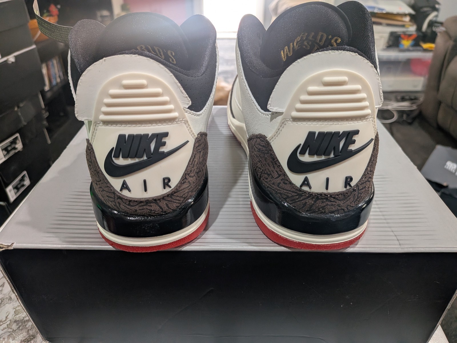 Nike Air Jordan 3 Retro Sneakers World’s Best Dad IF4396-103 Youth Size (5Y)