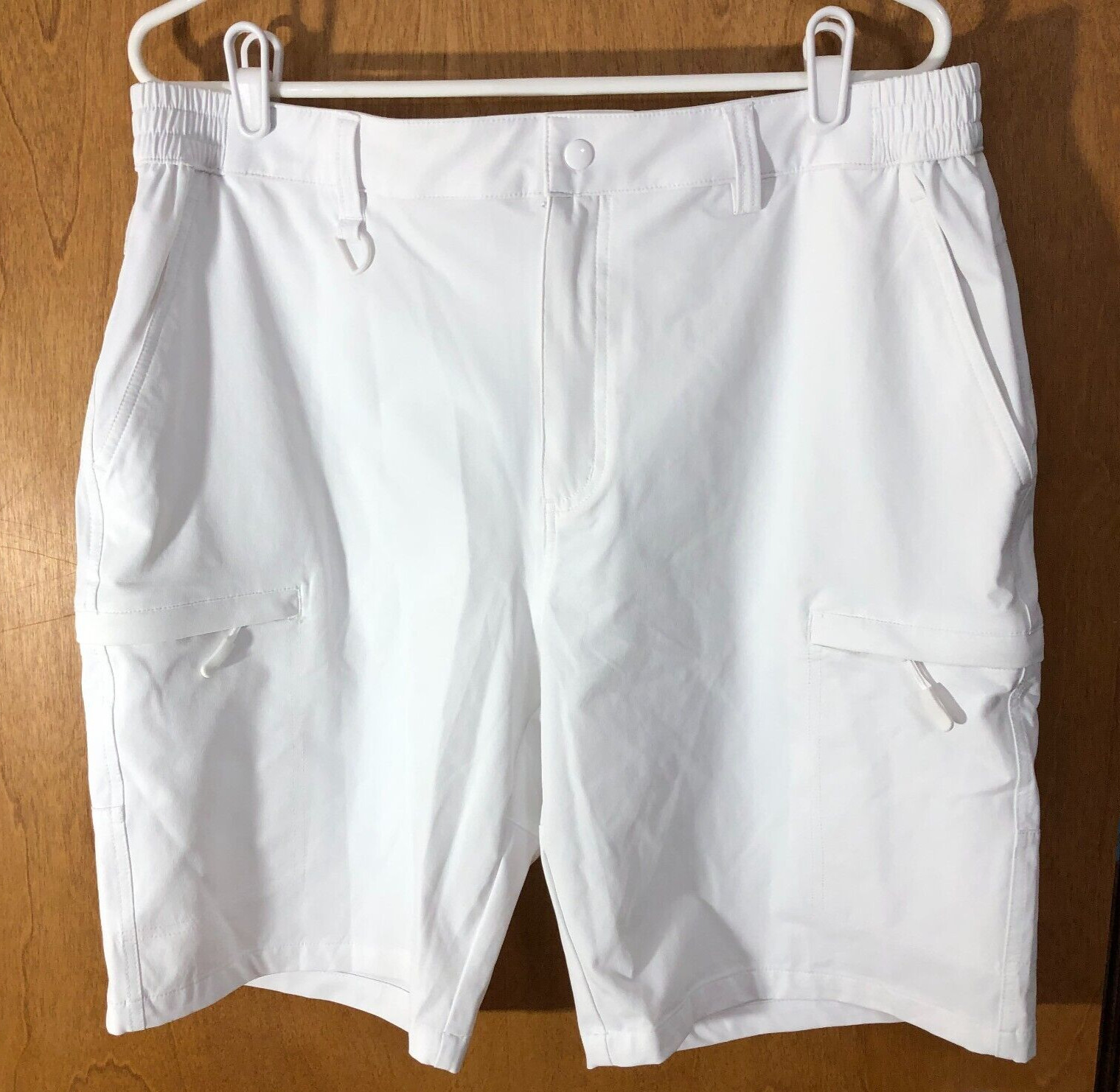 NWT Tacvasen Outdoor Sports White Shorts Zip Pockets Size 36 Nylon Cargo