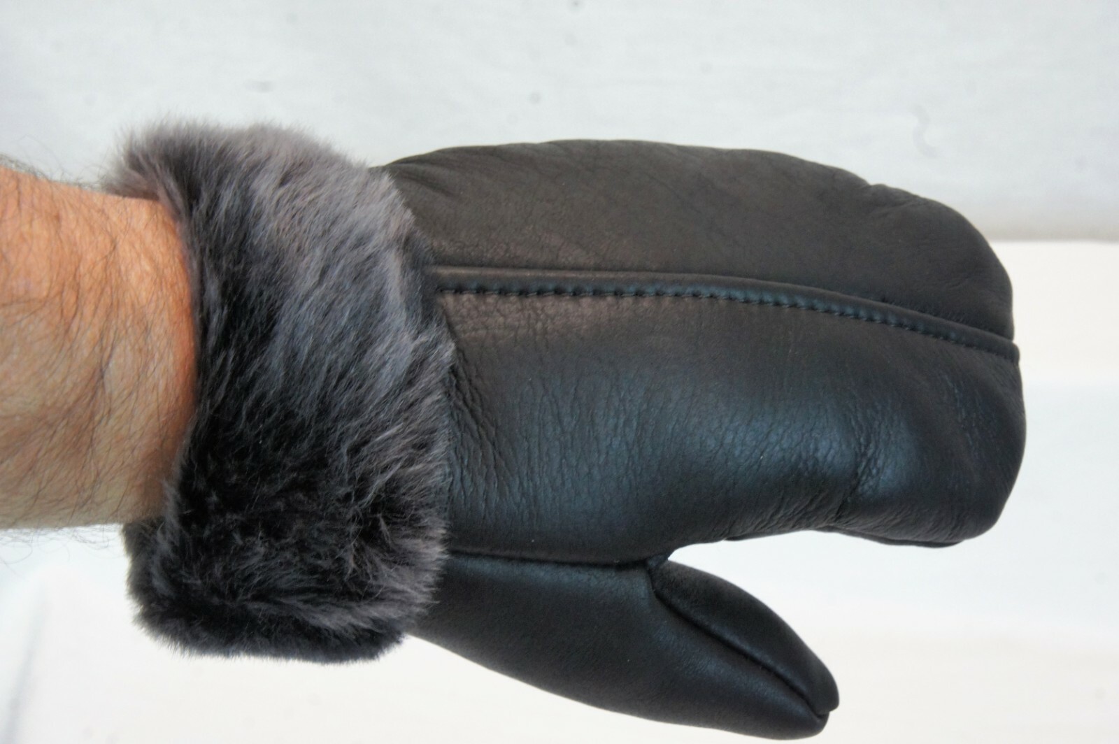 REAL GENUINE SHEEPSKIN SHEARLING LEATHER MITTENS UNISEX BLACK / GRAY ASH S-2XL