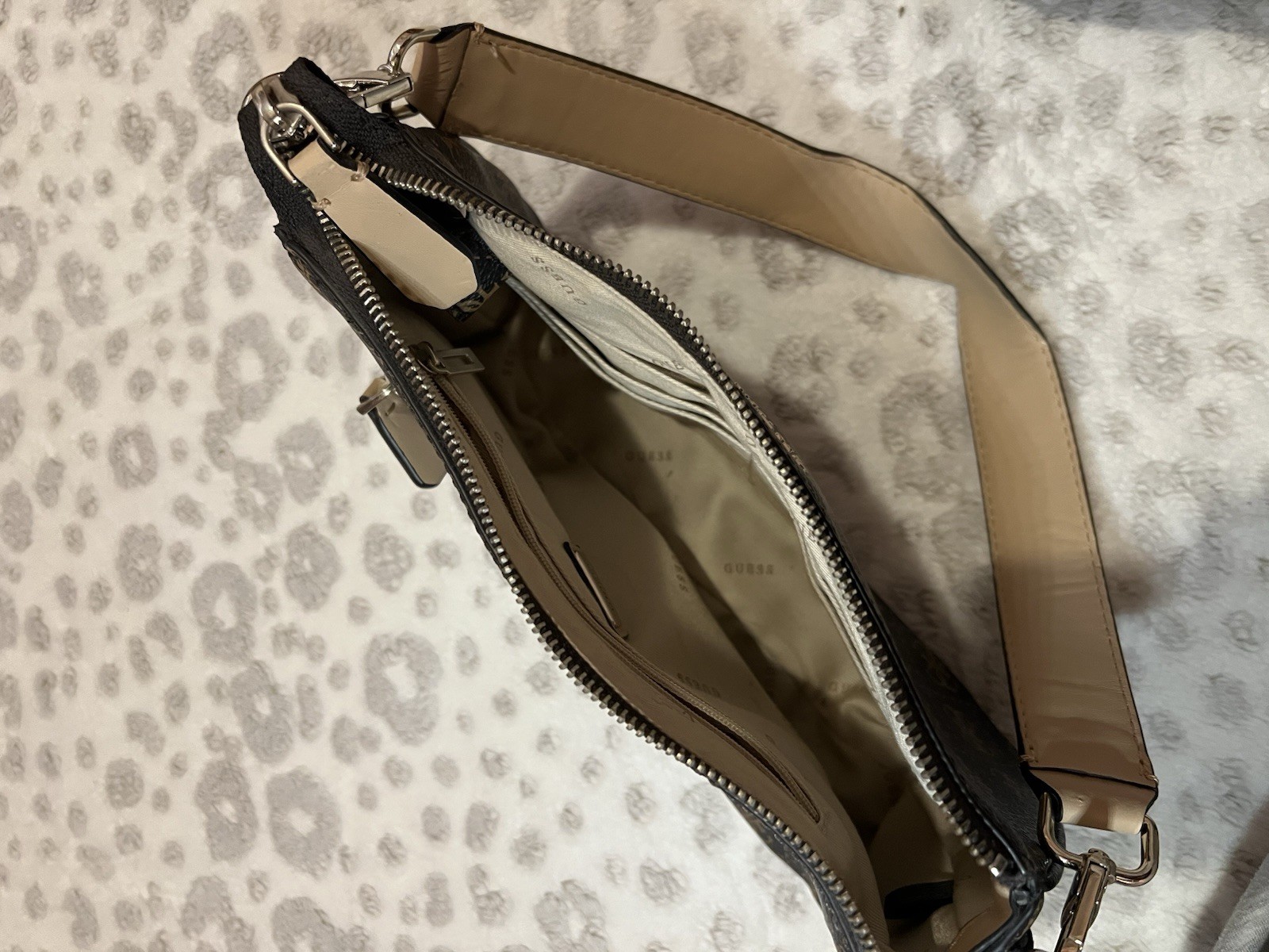GUESS Monogram Shoulder Bag Black/Beige Zip, Lined Inner Pockets, Beige Strap