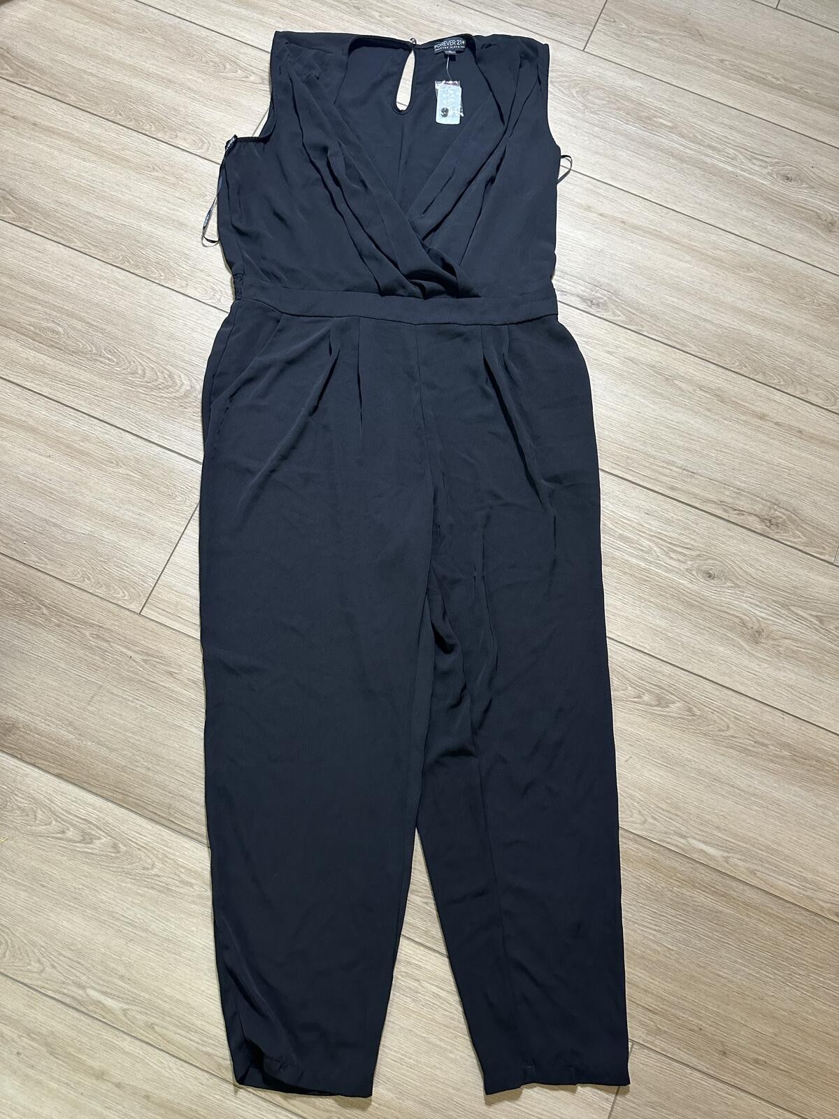 Forever 21+ Black Wide-Leg Jumpsuit Size 2X