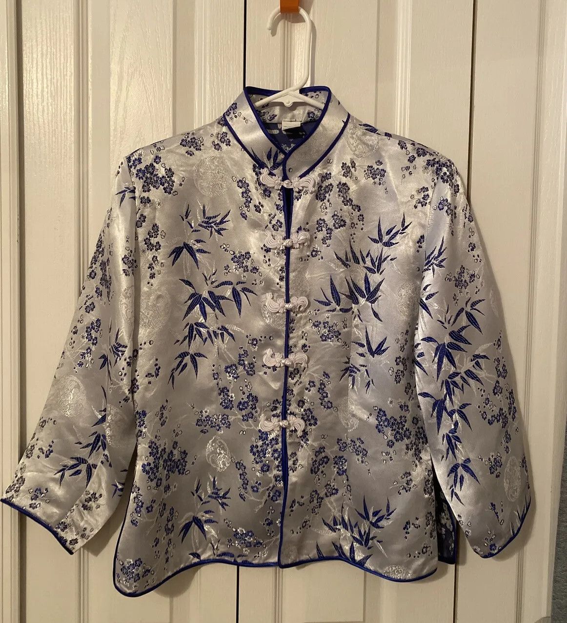 Asian Chinese-Style/Vietnamese Wom Estim. S/M Detailed Top Mandarin Col. 41 Bust