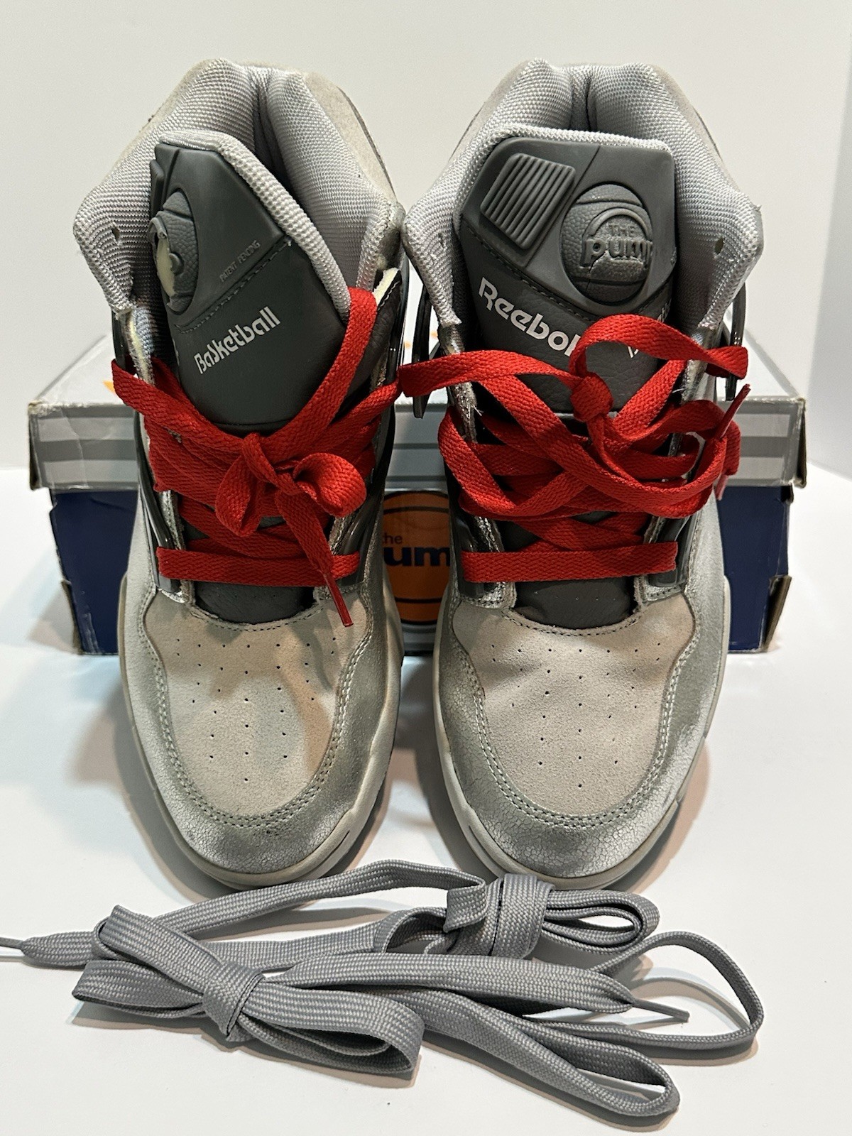 Reebok Pump Omni Lite Metallic Silver (4-175014) Reebok Pump Sneakers Size 9