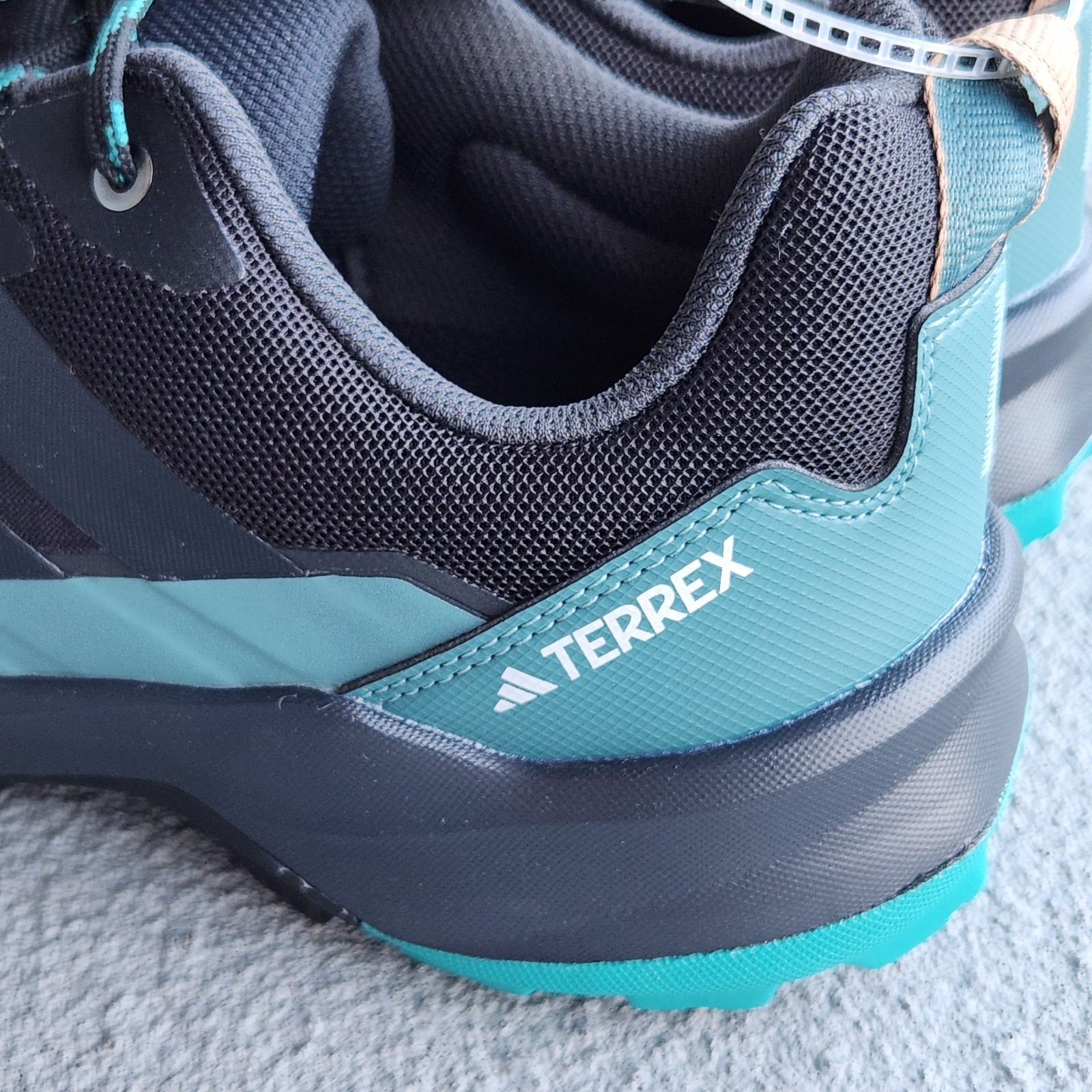 ADIDAS Terrex Skychaser AX5 Gore-tex Hiking Shoes Mens 11 US Blue Green JQ2209