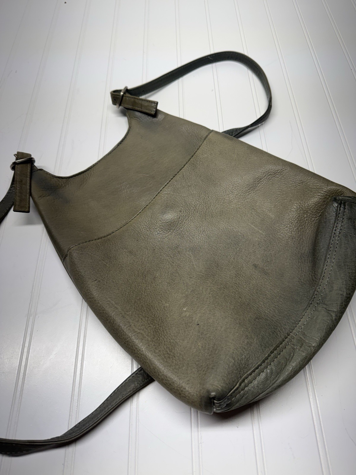 Le Donne Leather Collection Slim Sling Backpack Gray Olive Vaquetta Top Grain