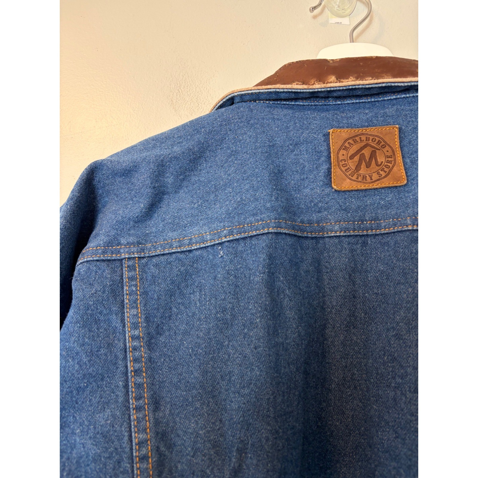 Vintage Marlboro Country Store Denim Jacket Leather Collar XL Blue