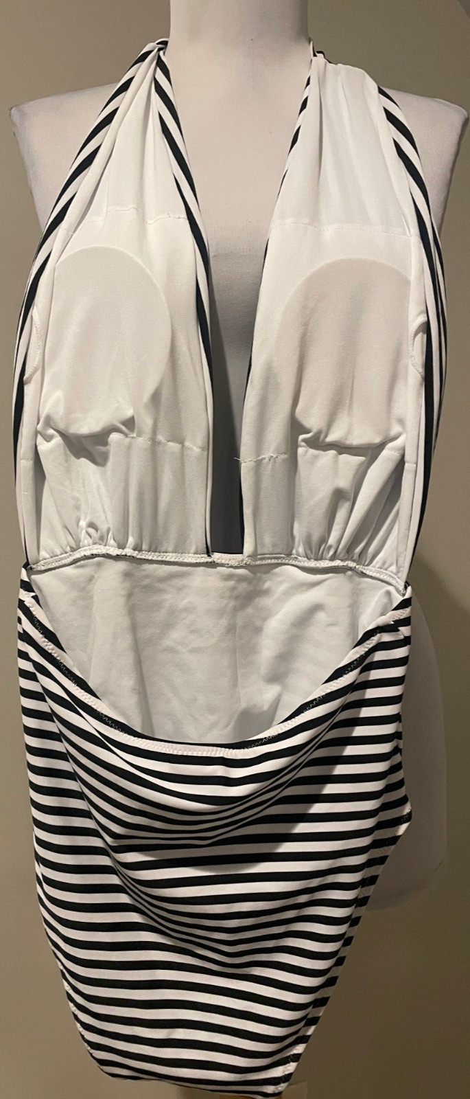 CUPSHE Womens One 1 Piece Black & White Bathing Swimsuit Suit NWOT – Sz Small