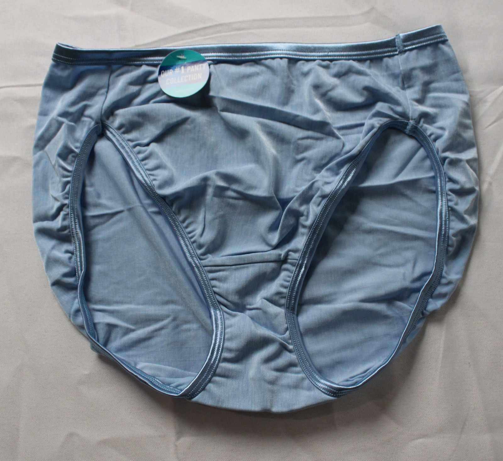 Vanity Fair Women’s Illumination Hi-Cut Silky Soft Brief AP2 Light Blue Large