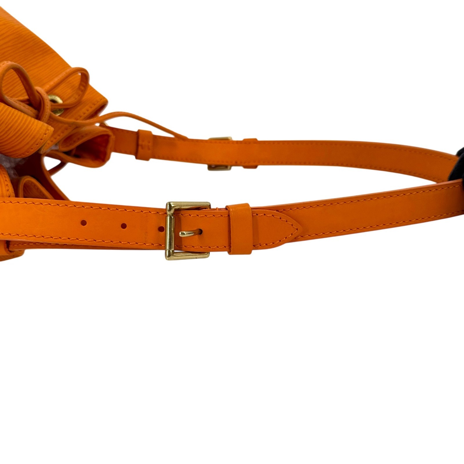 LOUIS VUITTON Petit Noe Mandarin Epi Orange Leather Drawstring Shoulder Bag