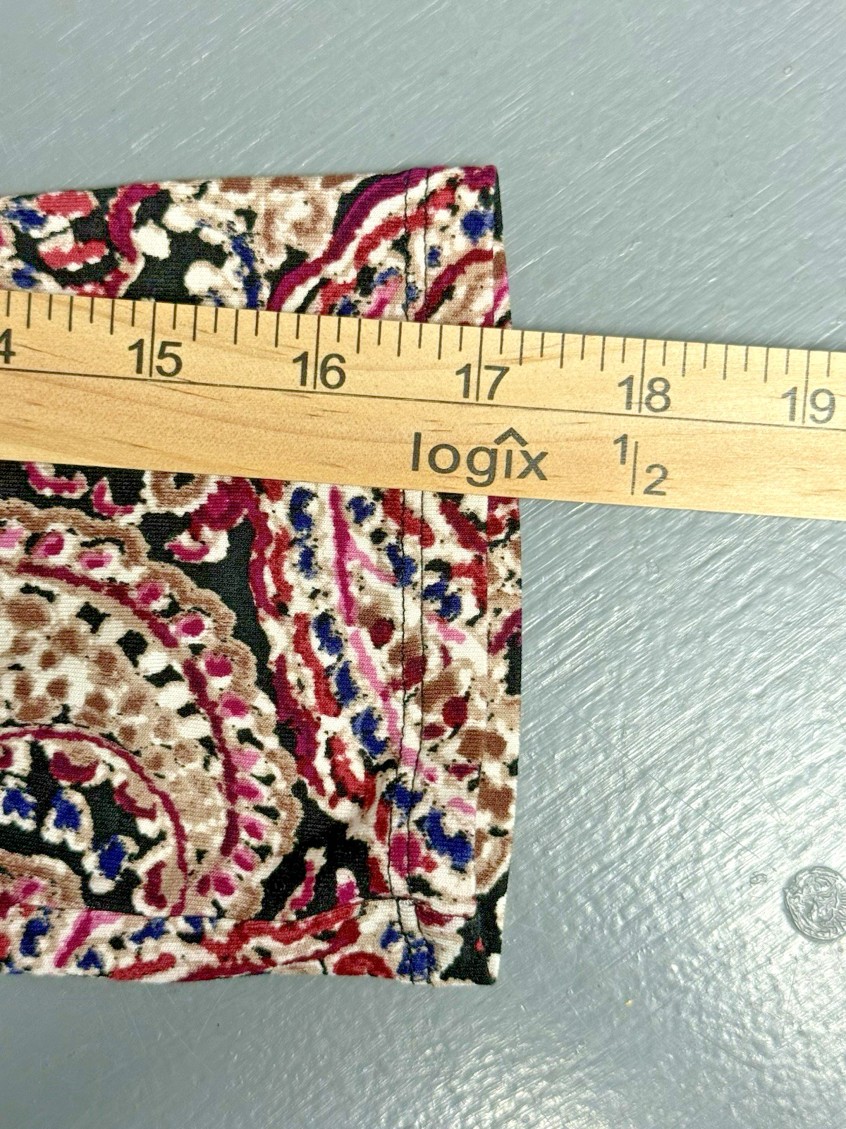 J. Jill Wearever Paisley Top S Black Burgundy Pink V-Neck 3/4 Sleeve Stretch