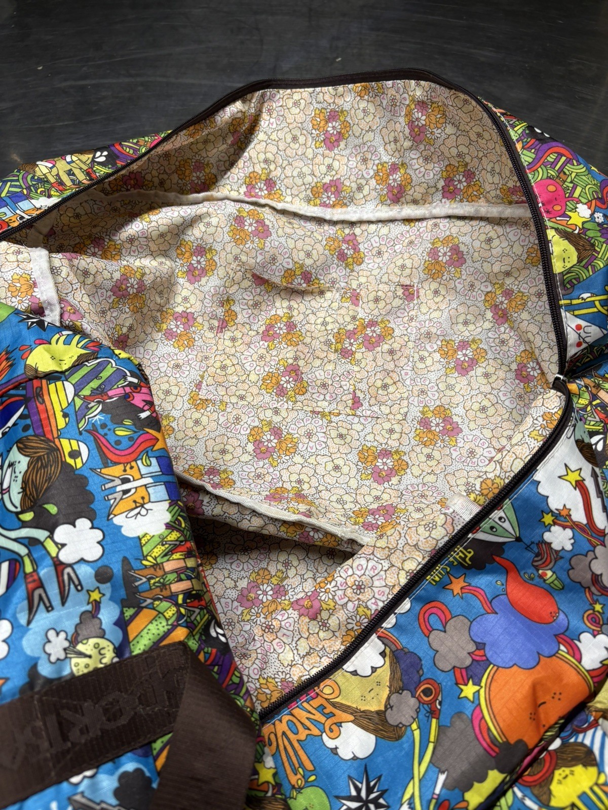 LeSport Sac Duffel Bag 21” x 12” x 9” Artist In Residence Merijn Hos Dutch Art