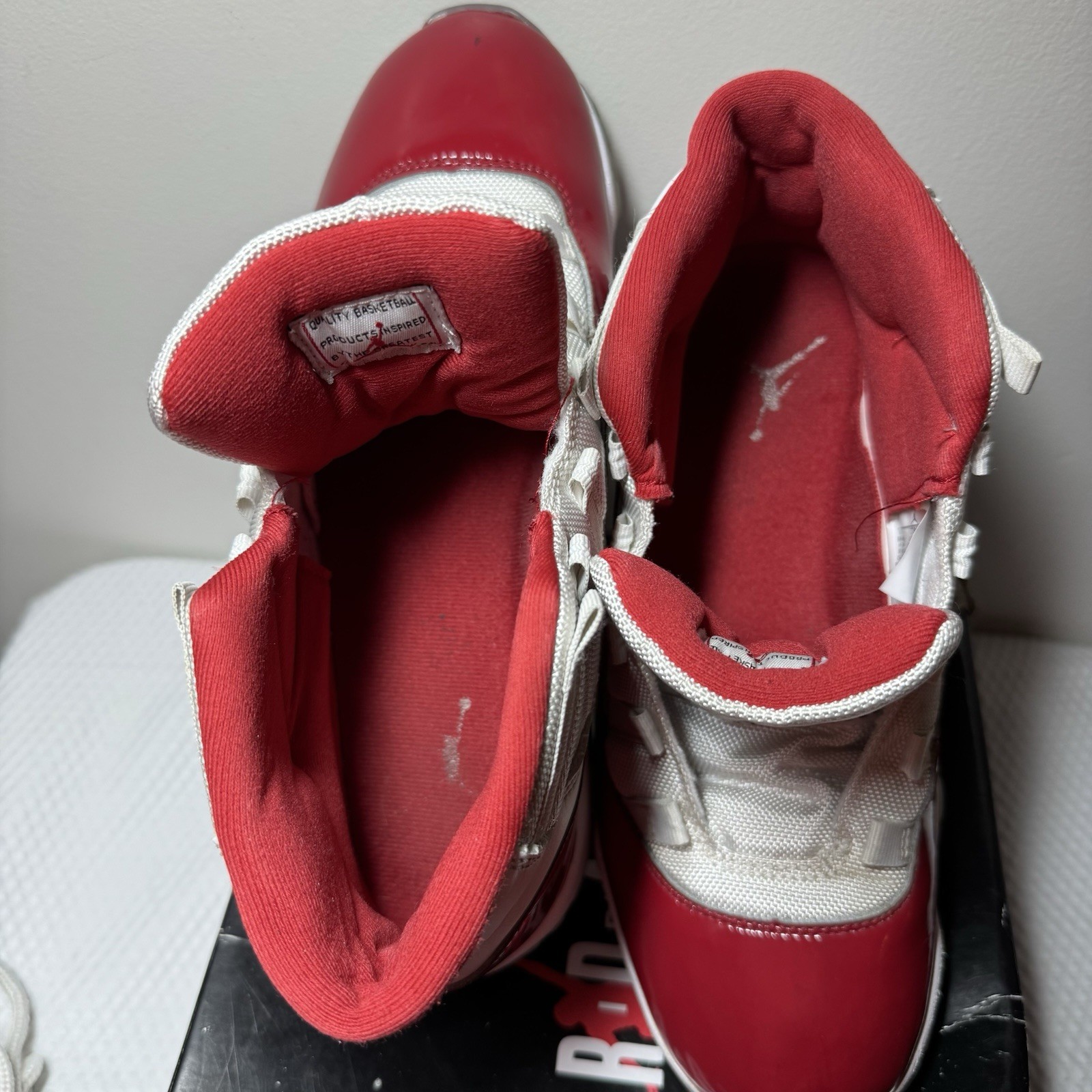Jordan 11 Retro High Cherry 8 Pre-Owned CT8012-116 Red White W Box Lace Issue