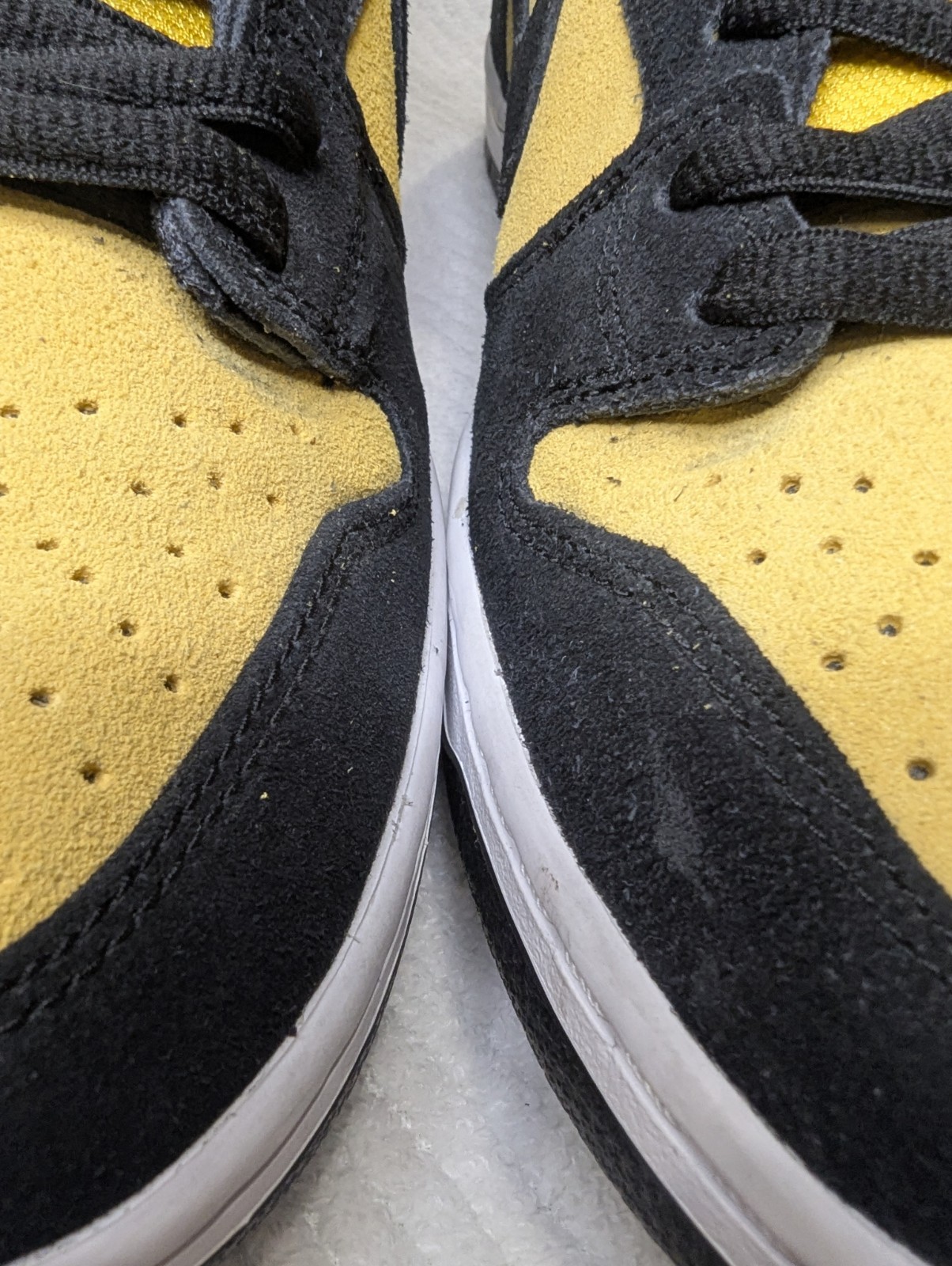 Nike SB Dunk High reverse goldenrod Size men’s 11.5