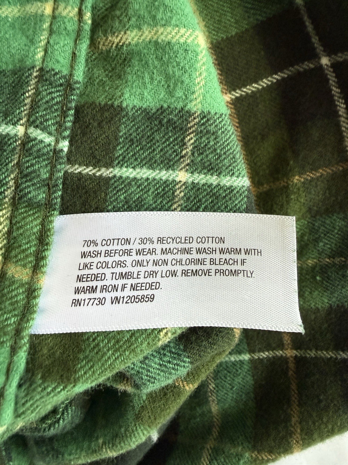Goodfellow & Co Men’s L Green Plaid Flannel Long Sleeve Point Collar Pockets