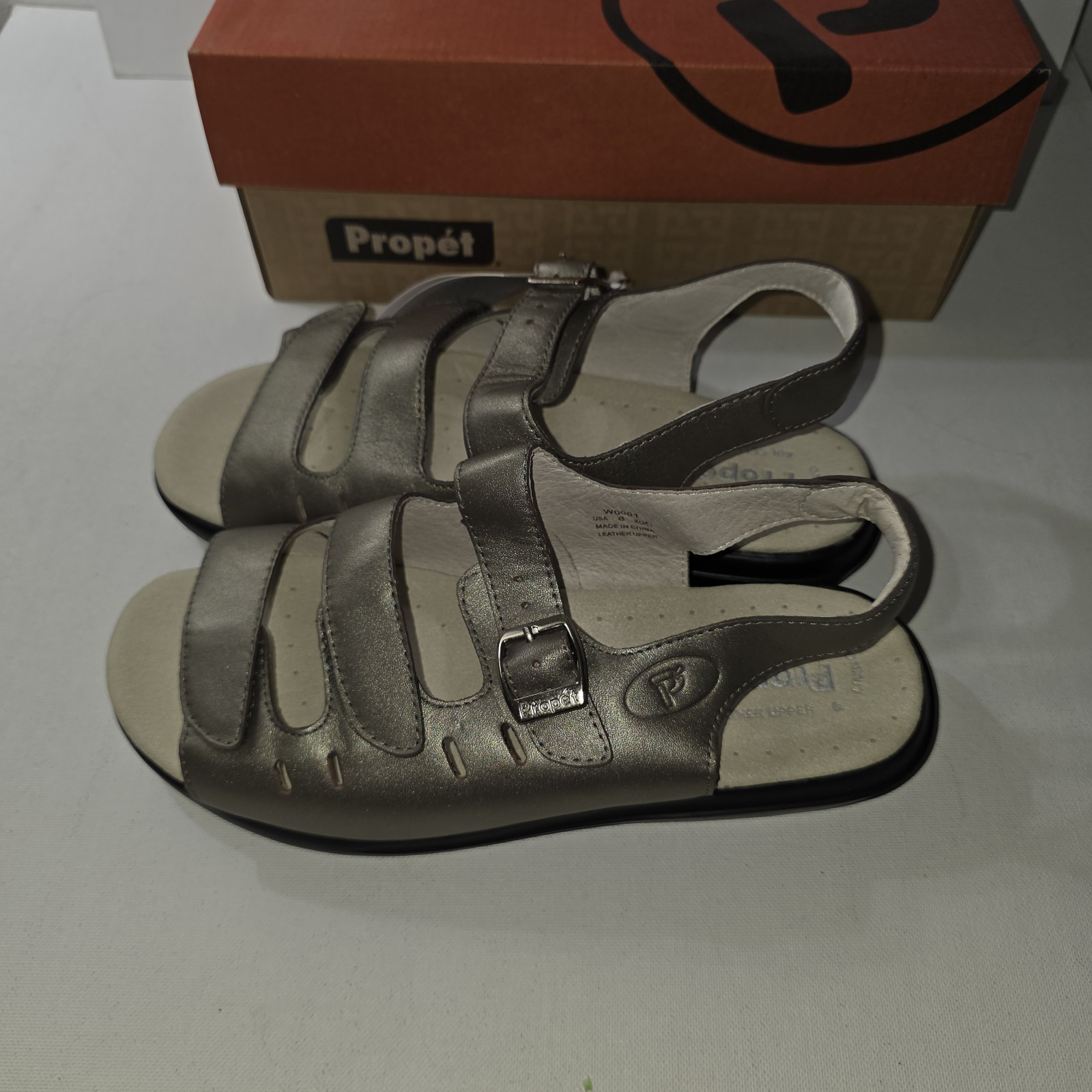 Propet Women’s Gold Leather Strappy Buckle Sandals Adjustable Strap US 8.5