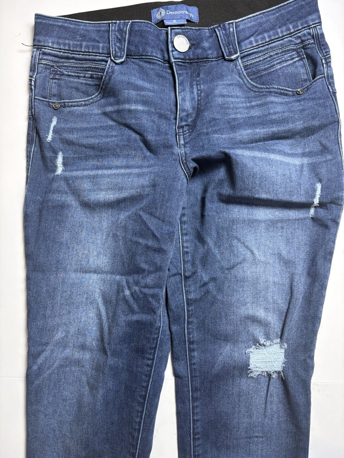 Democracy Blue Jeans Women’s “Ab” Solution Tapered Leg Comfort Waist Size 6