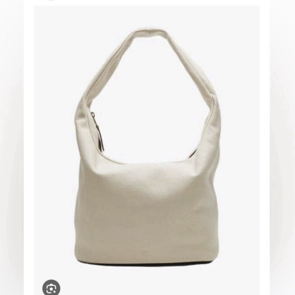 Banana Republic Beige Pebbled Shoulder Bag, Leather, Zip, Gold Hardware