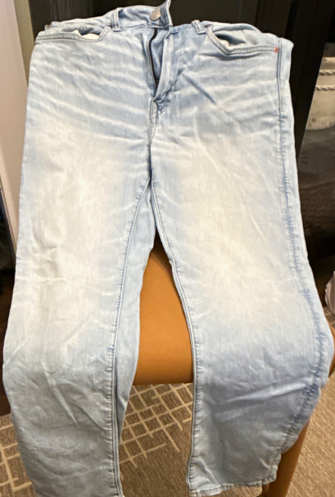 American Eagle AirFlex+ Men’s Athletic Straight Blue Light Wash Stretch Jeans