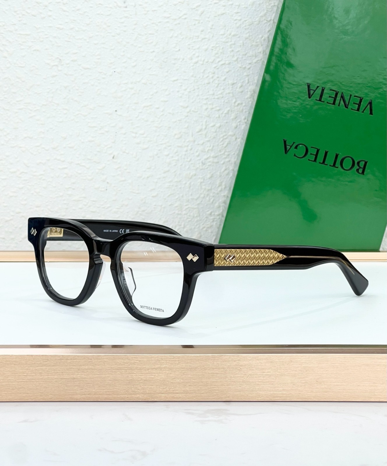 Bottega Veneta Sunglasses Mod ：BV1441S Size ：48口20-145