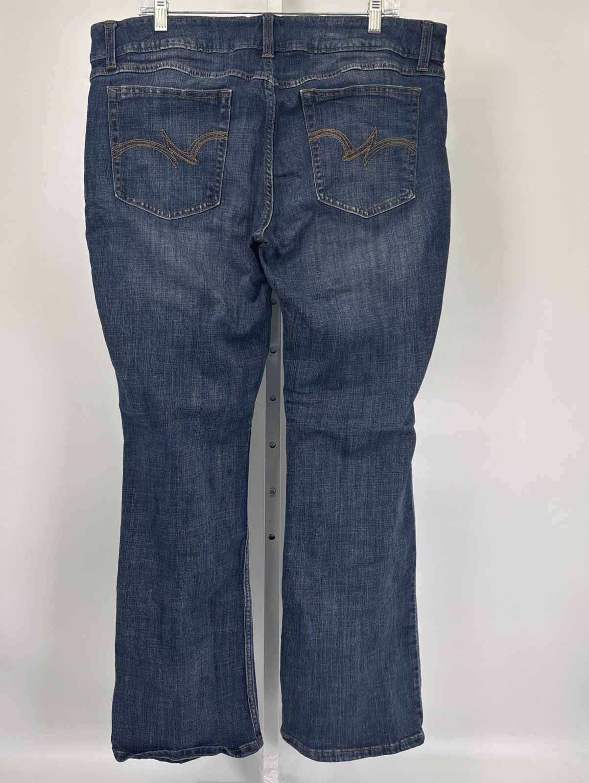 Wrangler Retro Jeans Womens 17×34 (38×34) Boot Cut Med Wash Fade Denim Western