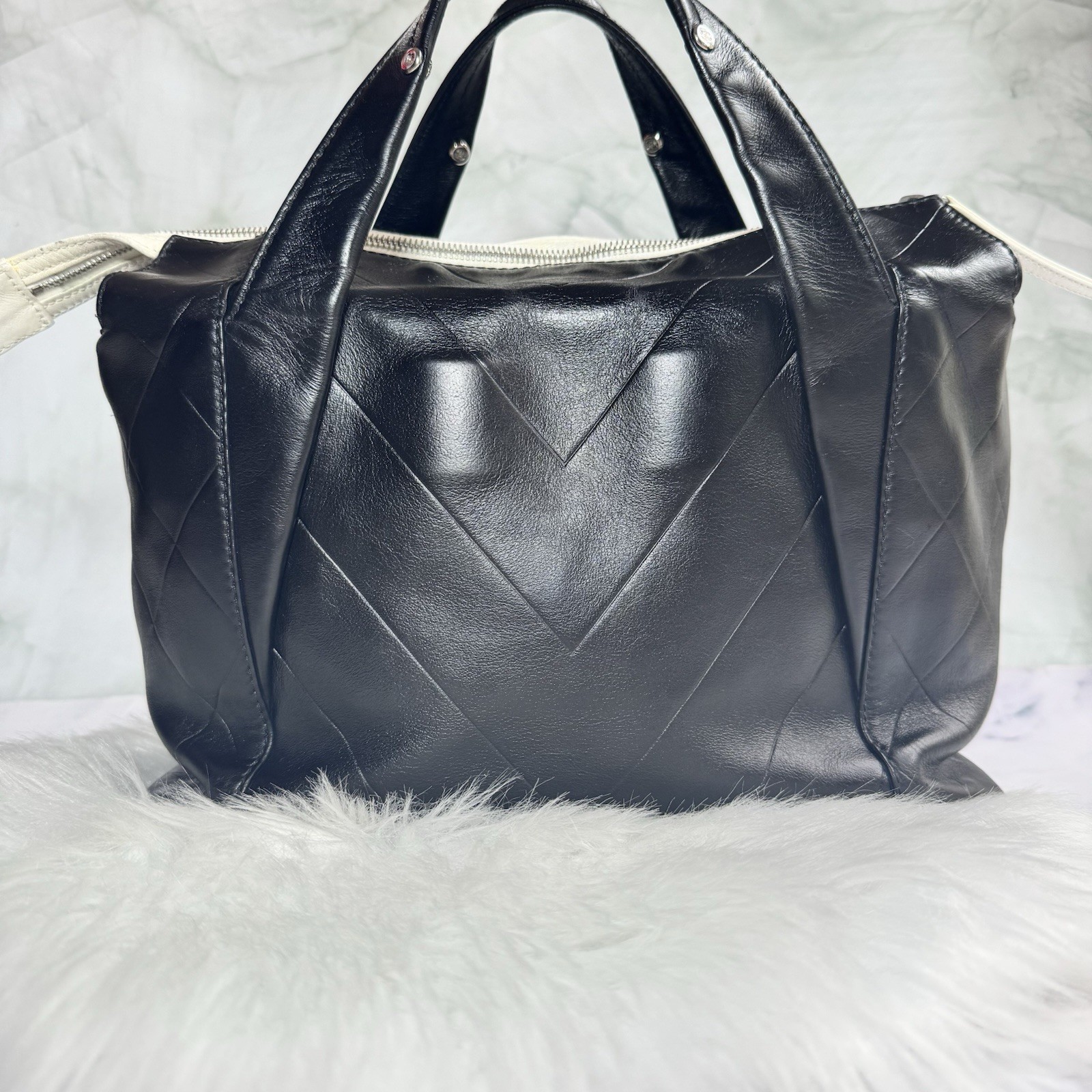 CHANEL CC Logo Quilted Leather Boston Bag Black Vintage Top Handle handbag