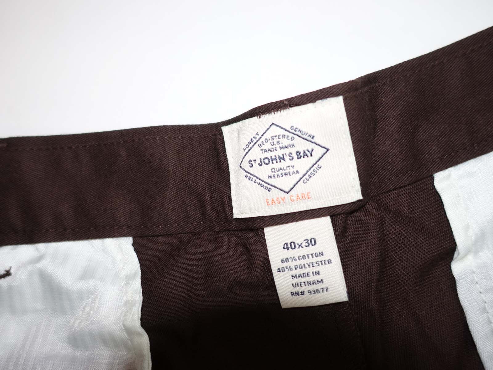 St. John’s Bay Men’s Easy Care Classic Fit Khaki Pants 40 x 30 NWT Brown