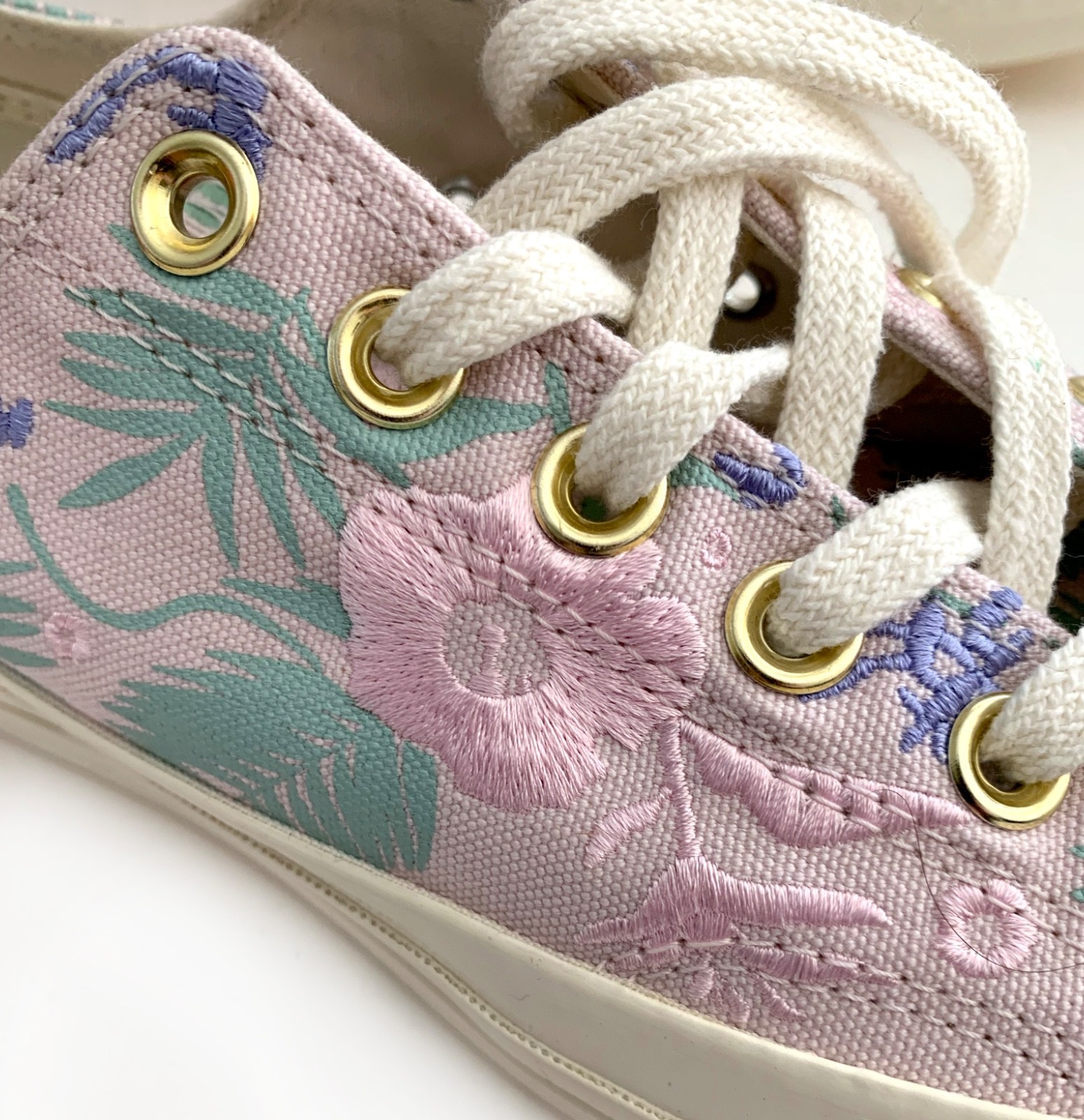 ∞ NIB CONVERSE Chuck 70 OX Floral Embroidered Barley Rose/Jaded Women’s US 7.5 ∞