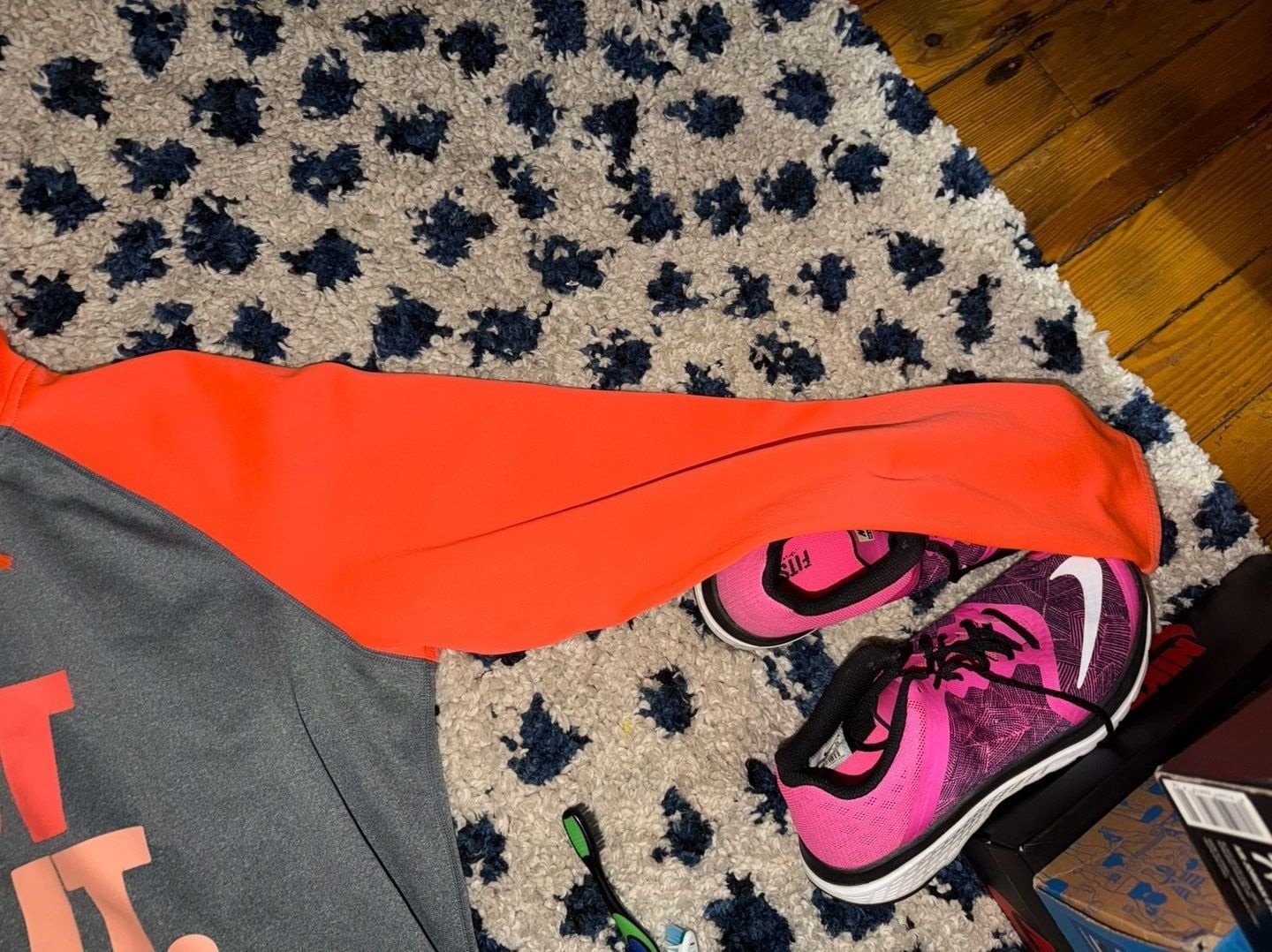 Nike Therma-Fit Just Do It Hoodie Grey Neon Orange Thumb Holes