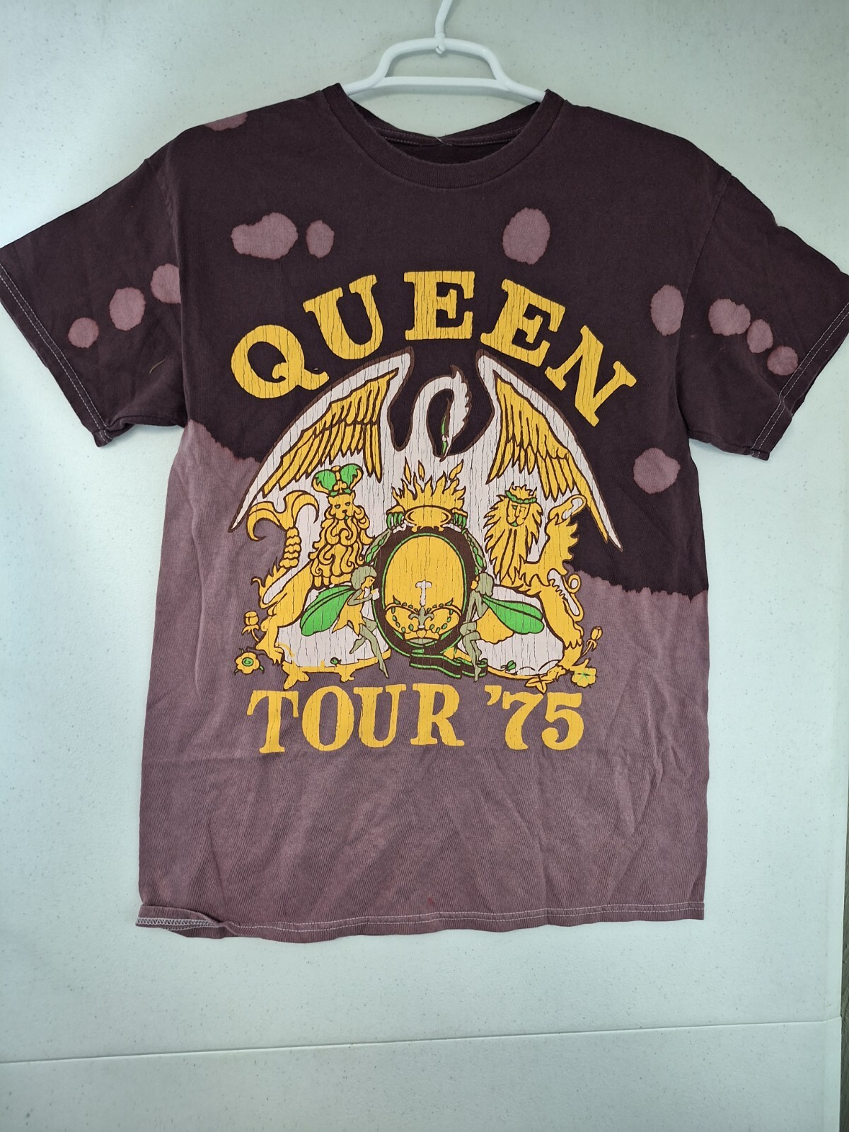 Queen 75 Tour Hot Topic Adult Medium Official Merch NWT $30.90