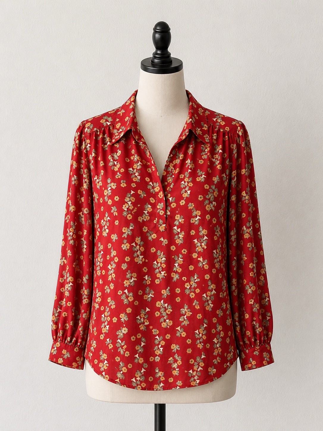 Cabi Belfry Women’s Popover Long Sleeve V Neckline Floral Print Blouse Size XL