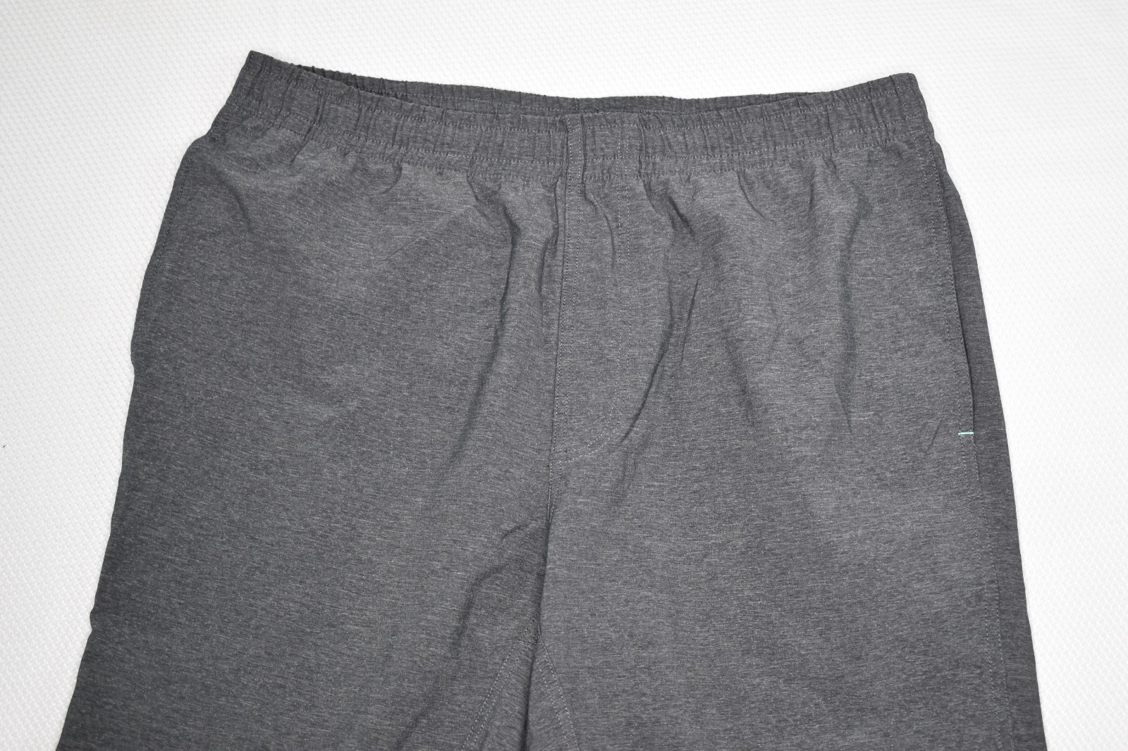 MYLES Large Men’s Unlined Nylon Poly Spandex Athletic Shorts Heather Gray