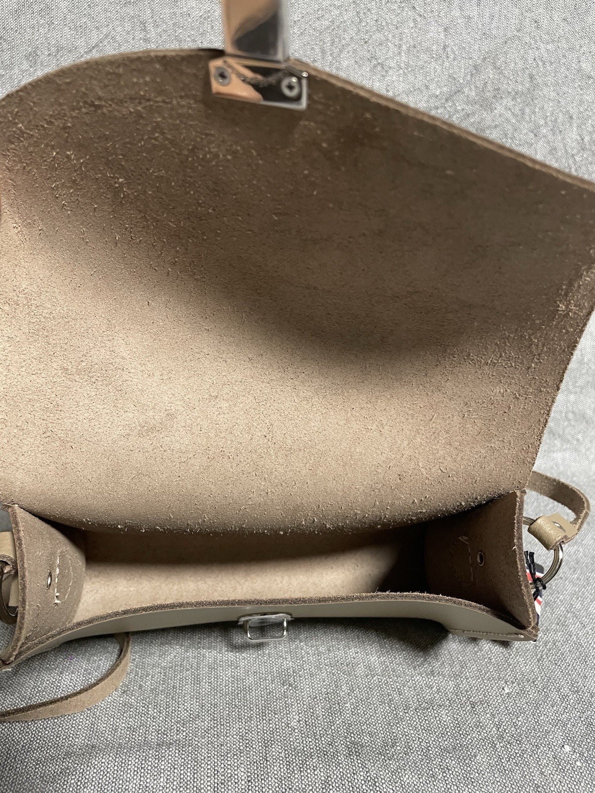 Cambridge Satchel Leather Beige Crossbody Bag Buckle Accent Push Lock Casual