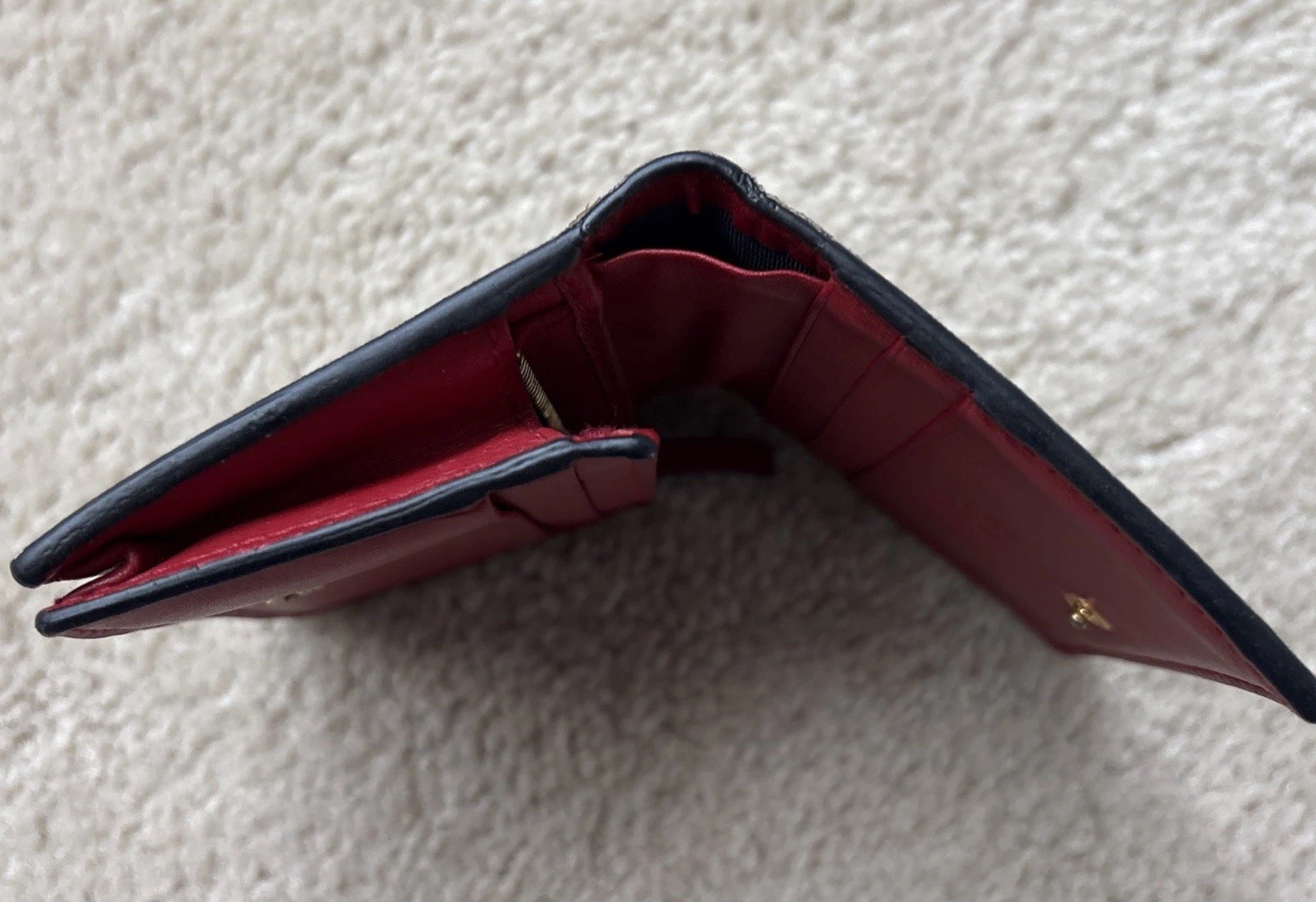 Gucci GG Supreme Monogram Blooms Blue wallet, Excellent condition!!!