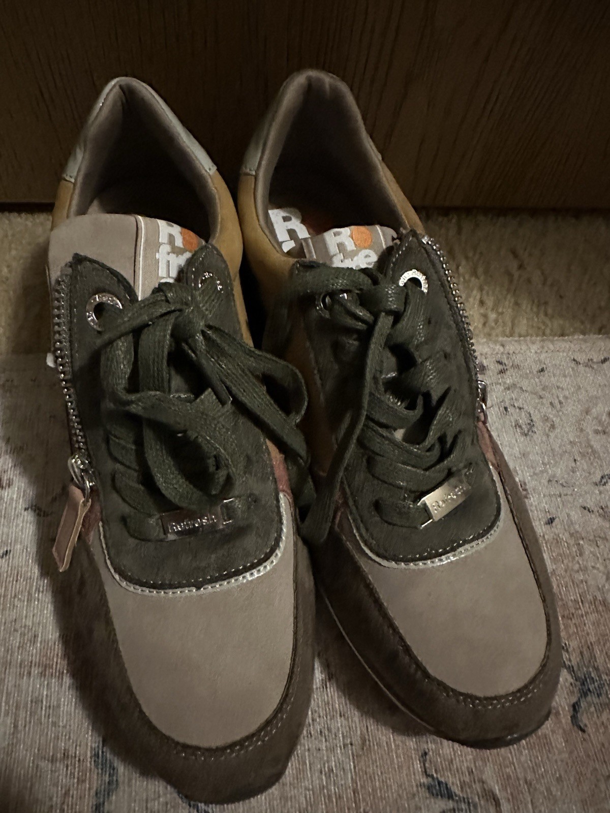 Refresh – Women’s Shoes Size 8.5 – Leather Mesh Upper -NWOT