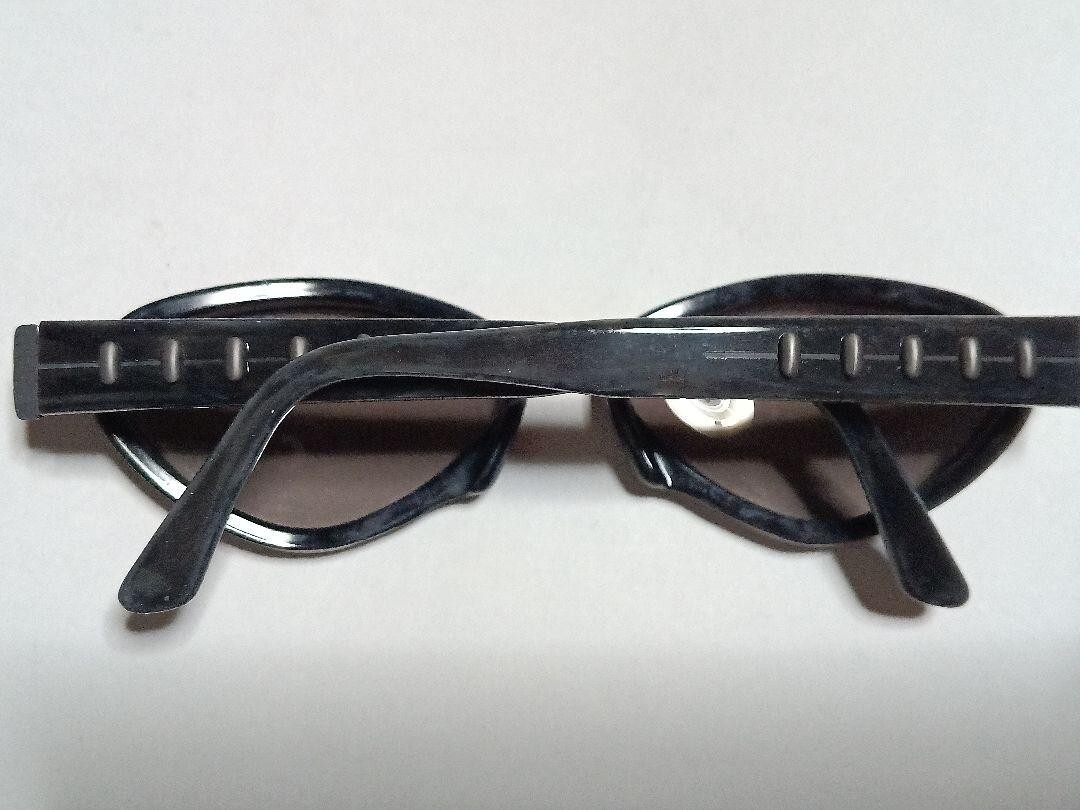 Jean Paul Gaultier Oval Sunglasses with CE Certification collection b685